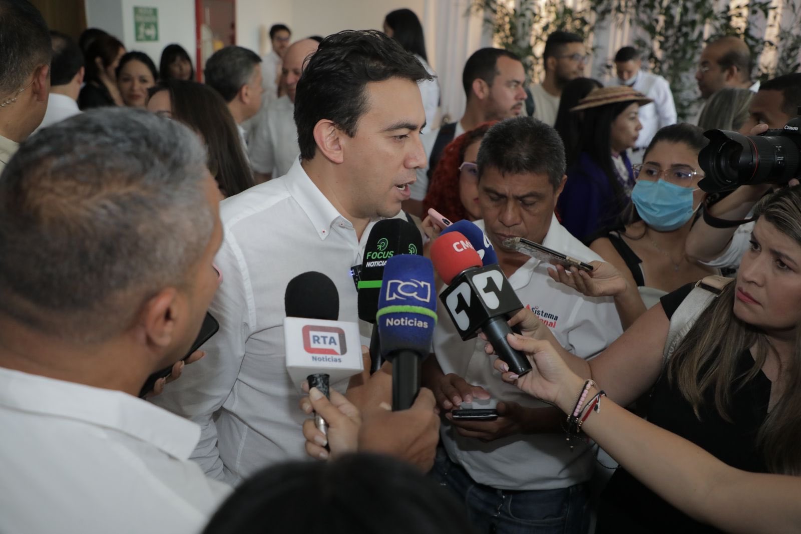 El registrador Alexander Vega a las afueras del XXV Encuentro de la Jurisdicción Ordinaria