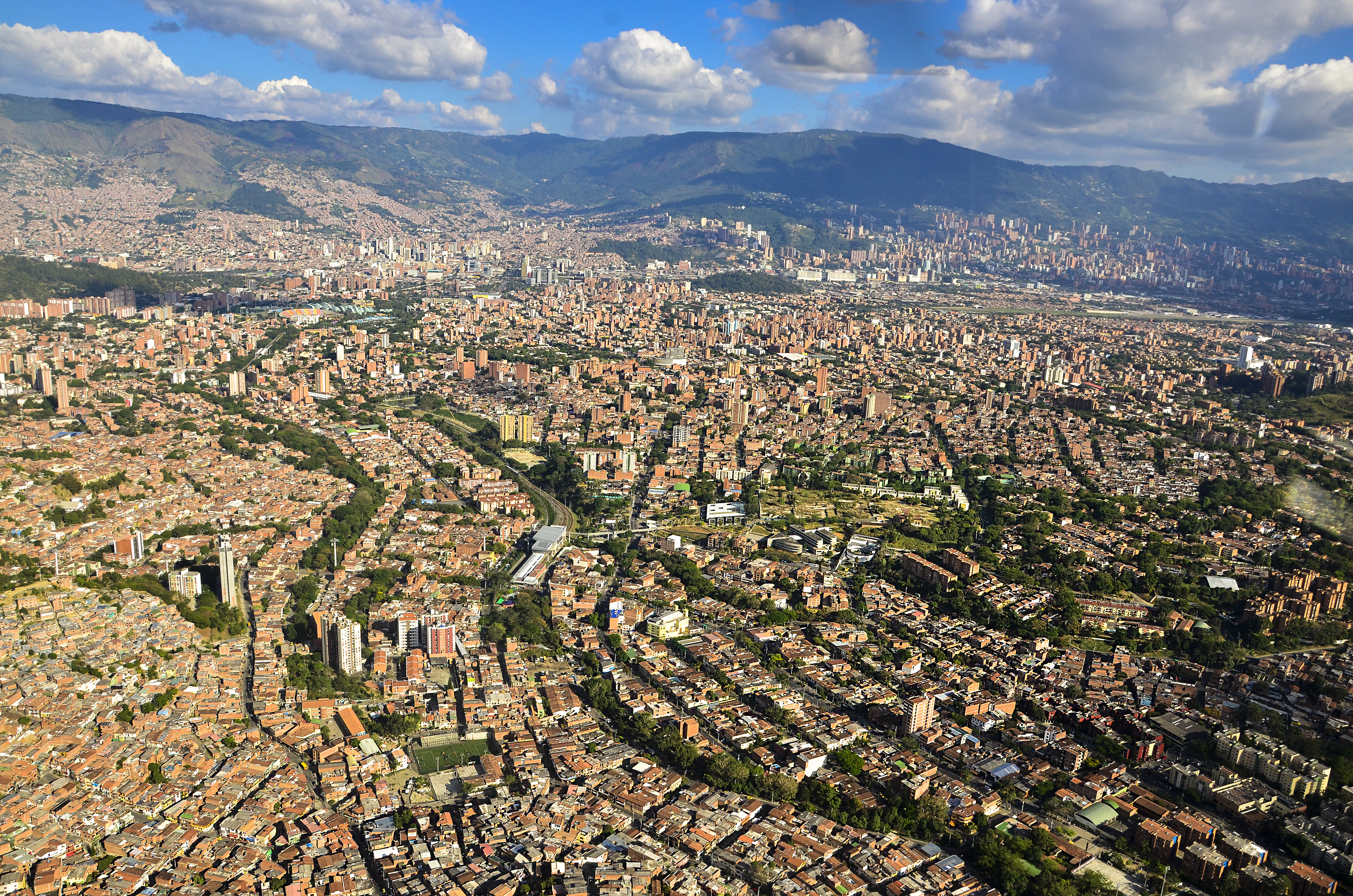 En Medellín pagar el impuesto predial a tiempo dará descuentos en parques recreativos