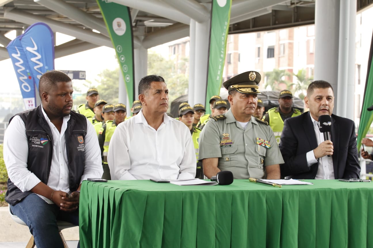 Toman fuerte decisión por filtrar video sexual de pareja en teleférico de  Guayaquil; el sistema de transporte se pronunció