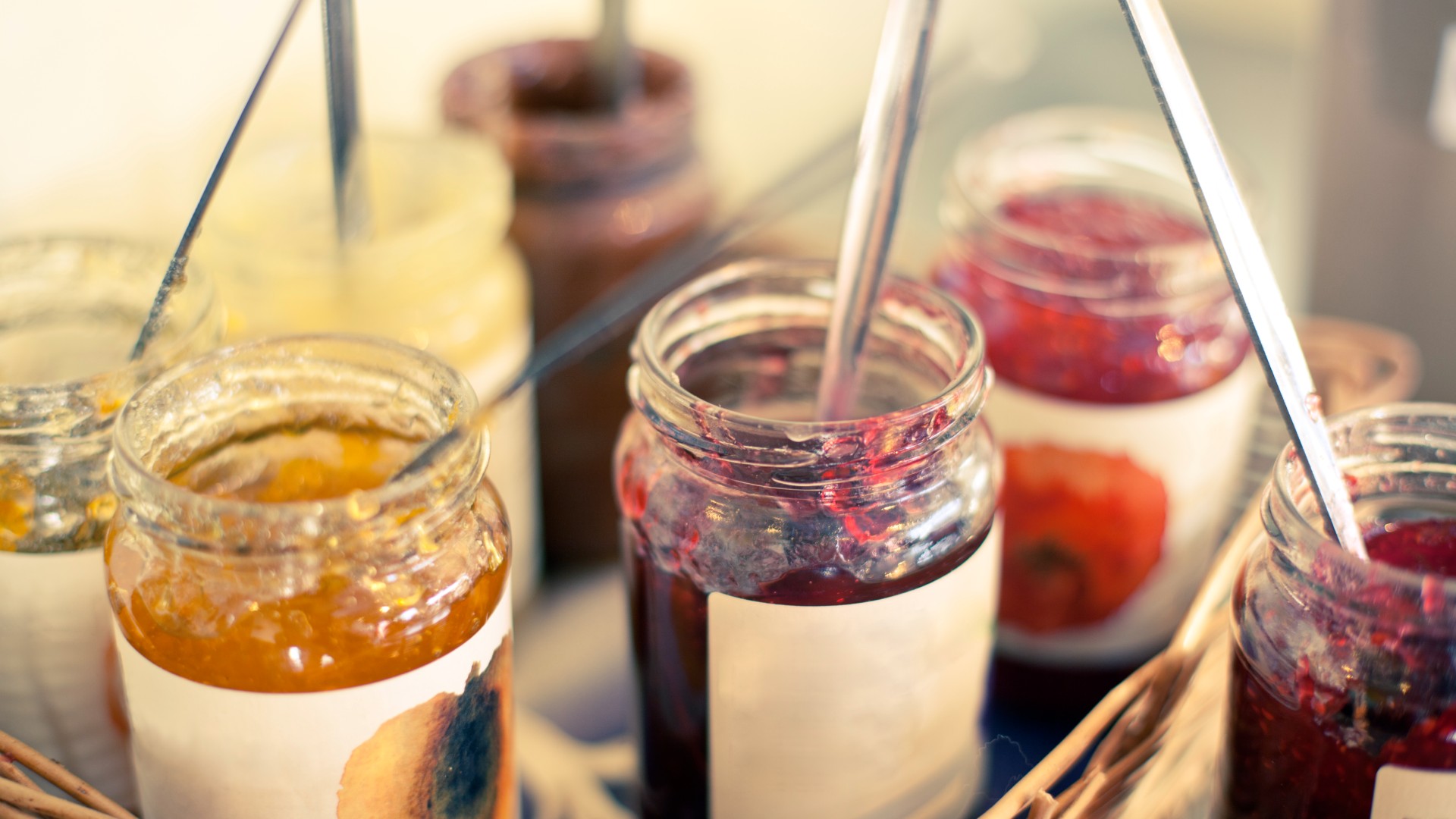 Las mermeladas comerciales suelen rondar el 50 % de azúcar.