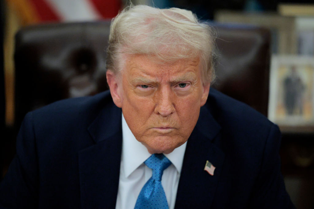 El presidente de Estados Unidos, Donald Trump, aseguró este domingo que los productos provenientes de la Unión Europea (UE) serán objeto de aranceles "muy pronto".