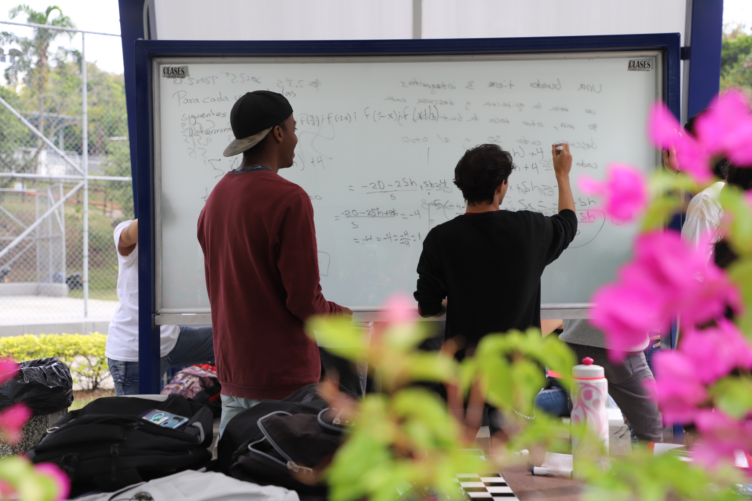 Imagen de referencia colegio de Medellín, Antioquia.