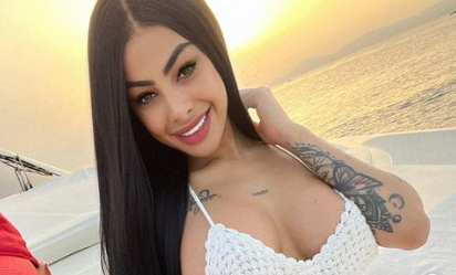 La cantante dominicana escribió un mensaje sin puntuación.