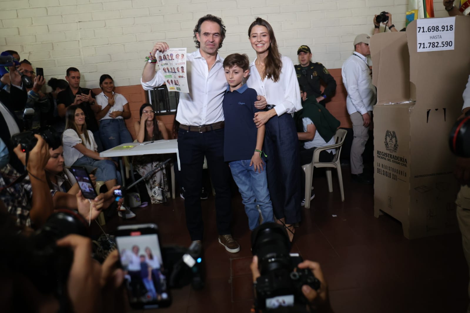 VOTACIÓN DE FICO GUTIÉRREZ EN INEM DE MEDELLIN