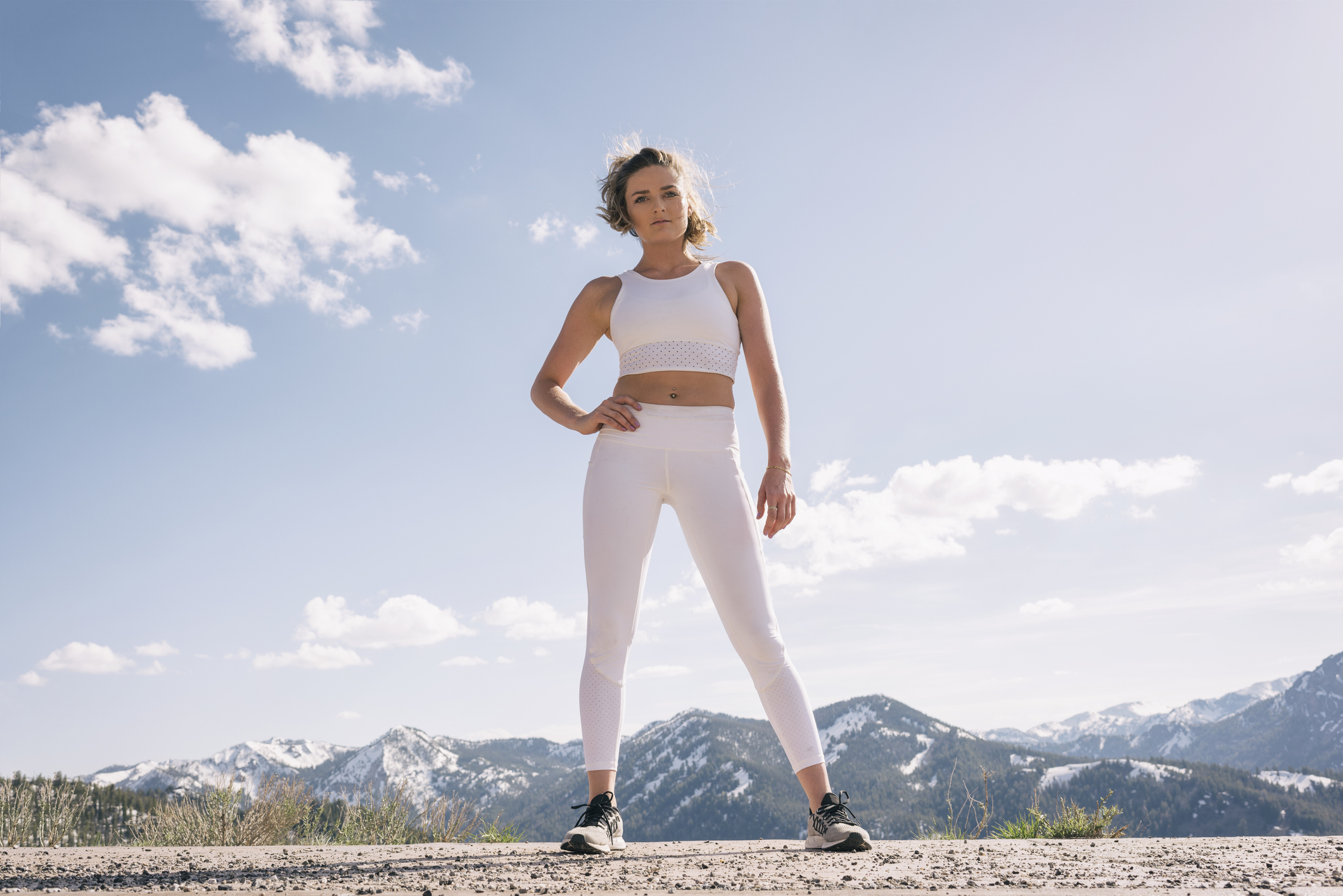 Mantener la ropa deportiva blanca y sin manchas de sudor puede ser un desafío, pero con este truco infalible y paso a paso, cualquier prenda puede lucir como nueva.