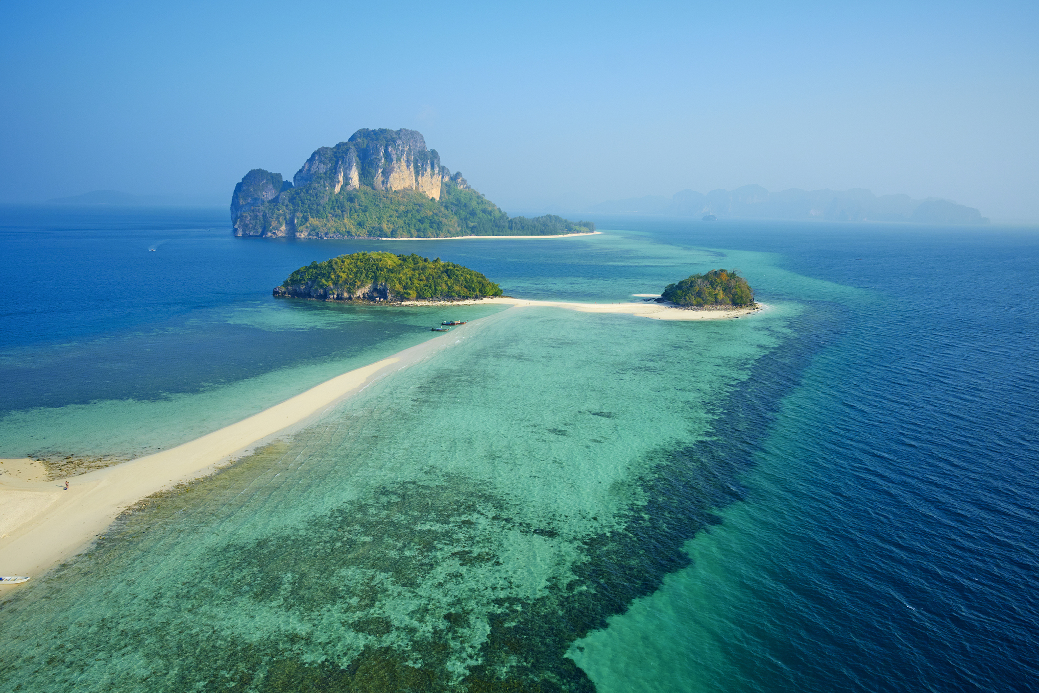 El mar y las playas de Tailandia son apetecidos por los turistas de diferentes partes del mundo, entre ellos, los colombianos.