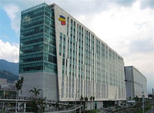 Fachada de las oficinas corporativas del Grupo Bancolombia en Medellín.
