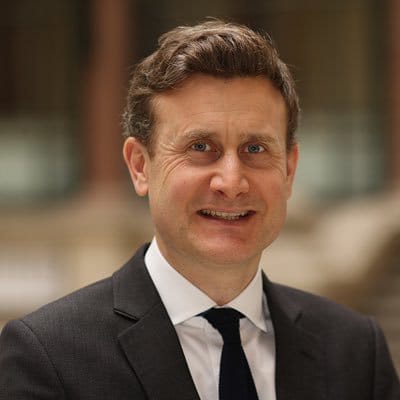 Embajador de Reino Unido George Hodgson