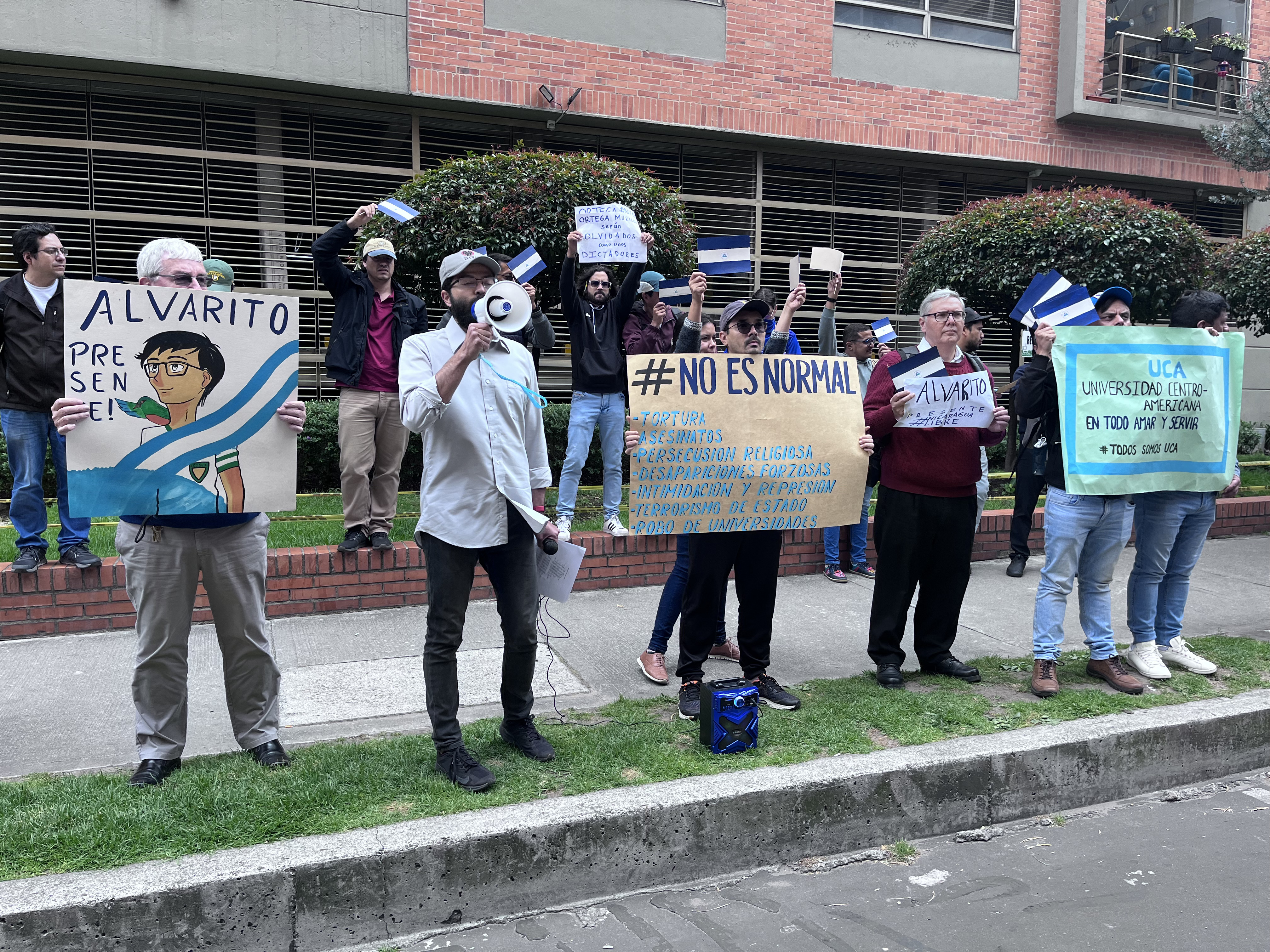 Protesta embajada de Nicaragua en Colombia