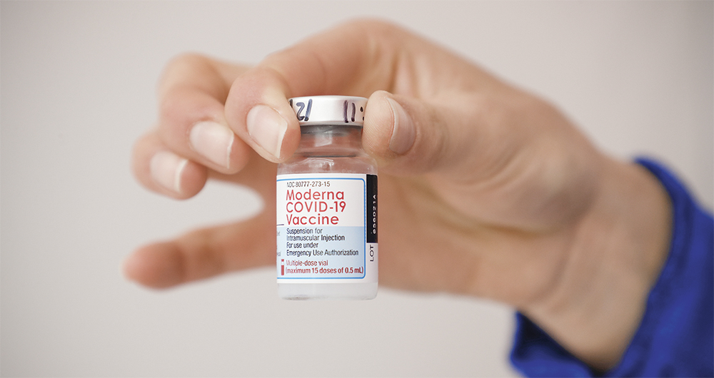 La vacuna Moderna sirve para proteger frente a la COVID-19.