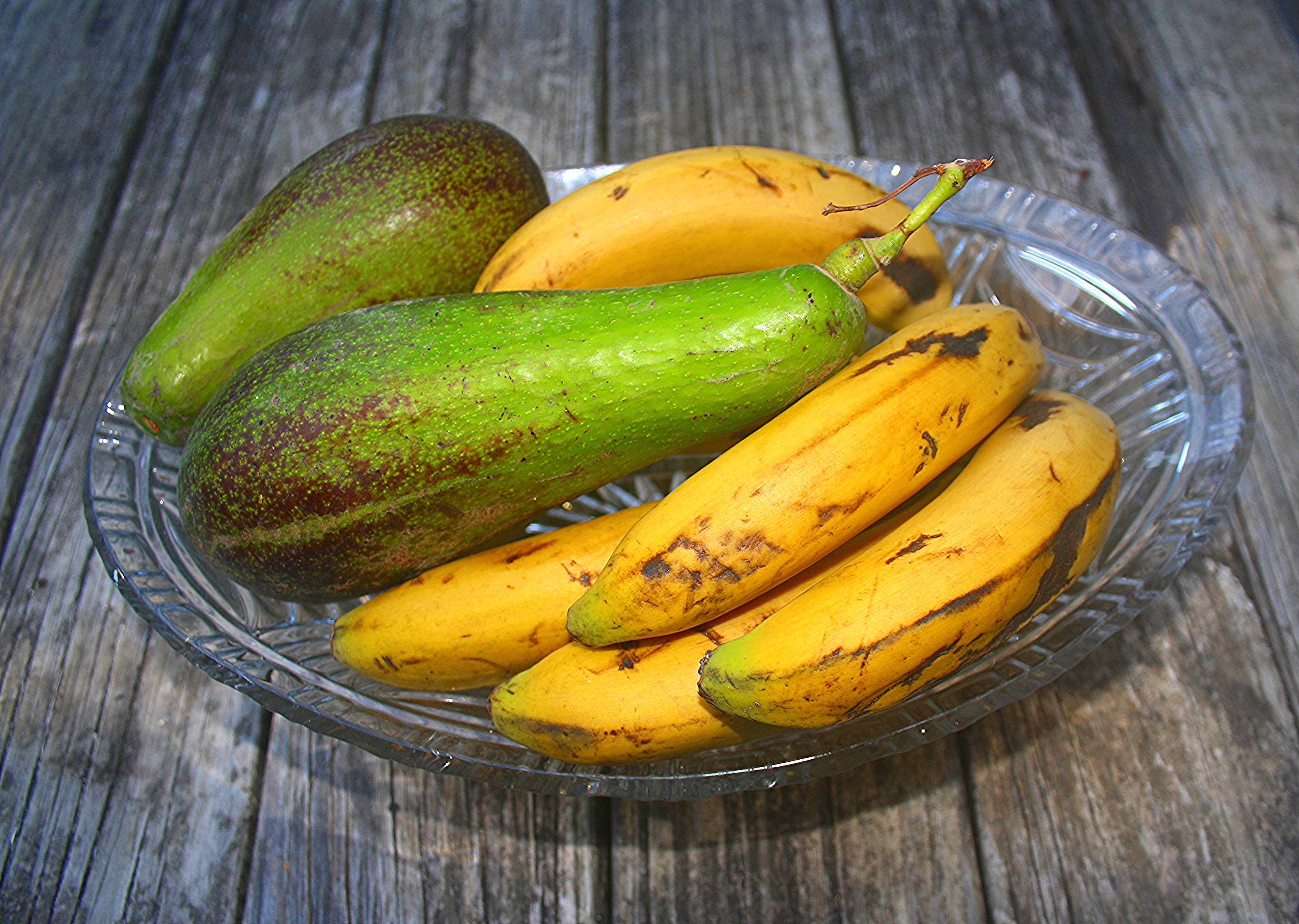 Aguacate vs. banano fruto mayor índice de
