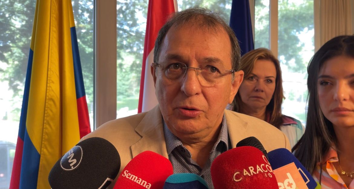 Jorge Rojas embajador de Colombia en Bélgica, en medio de la Celac- Foto SEMANA