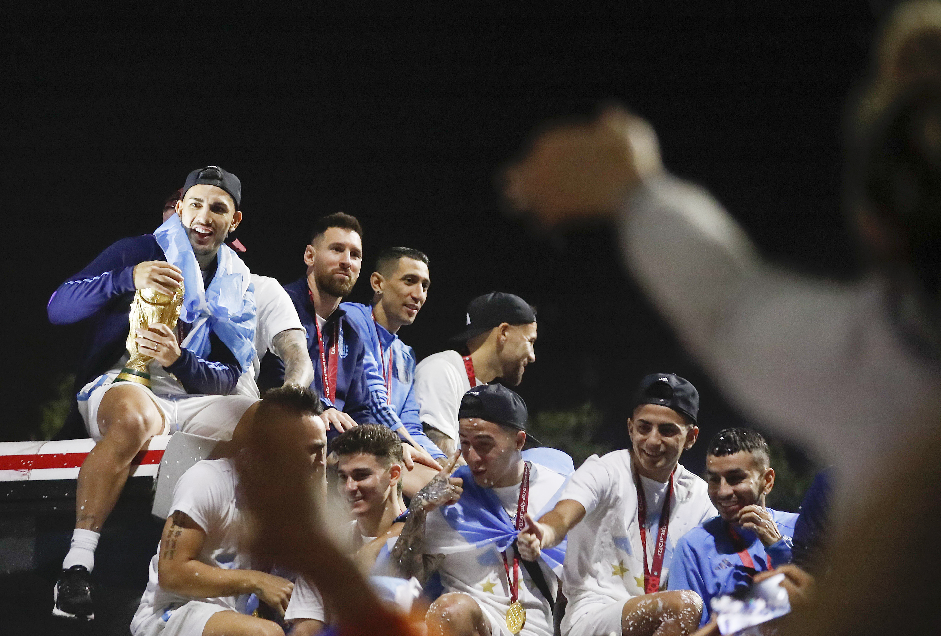 Jugadores de Argentina en el marco de la celebración de su título mundial.