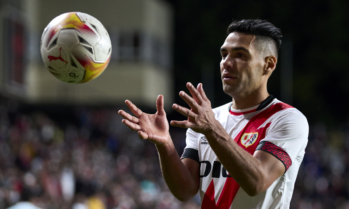 MADRID, SPAIN - NOVEMBER 01: Radamel Falcao of Rayo Vallecano reacts during the La Liga Santander match between Rayo Vallecano and RC Celta de Vigo at Campo de Futbol de Vallecas on November 01, 2021 in Madrid, Spain. (Photo by Diego Souto/Quality Sport Images/Getty Images)