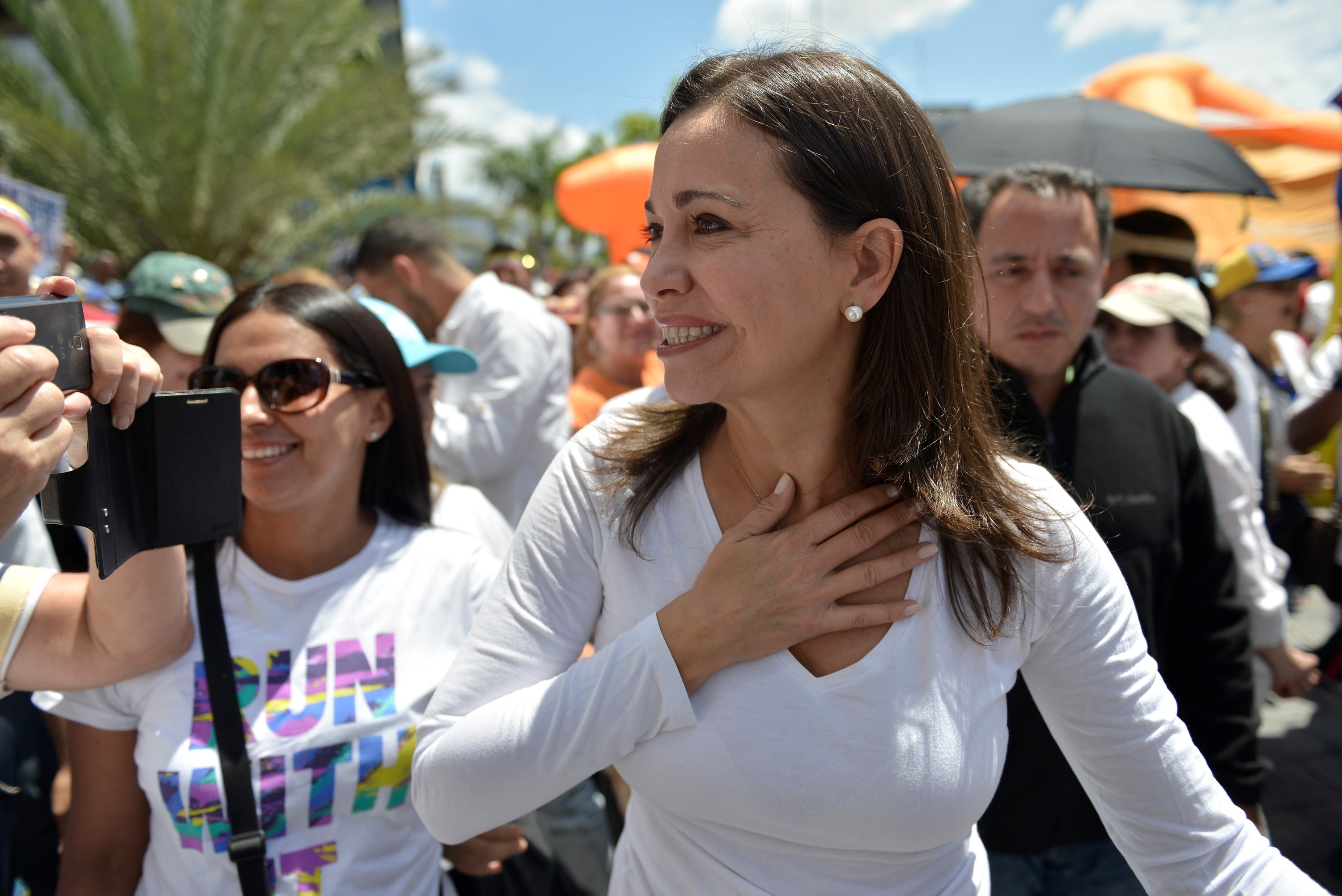 La opositora Venezolana calificó la decisión como algo "inútil".