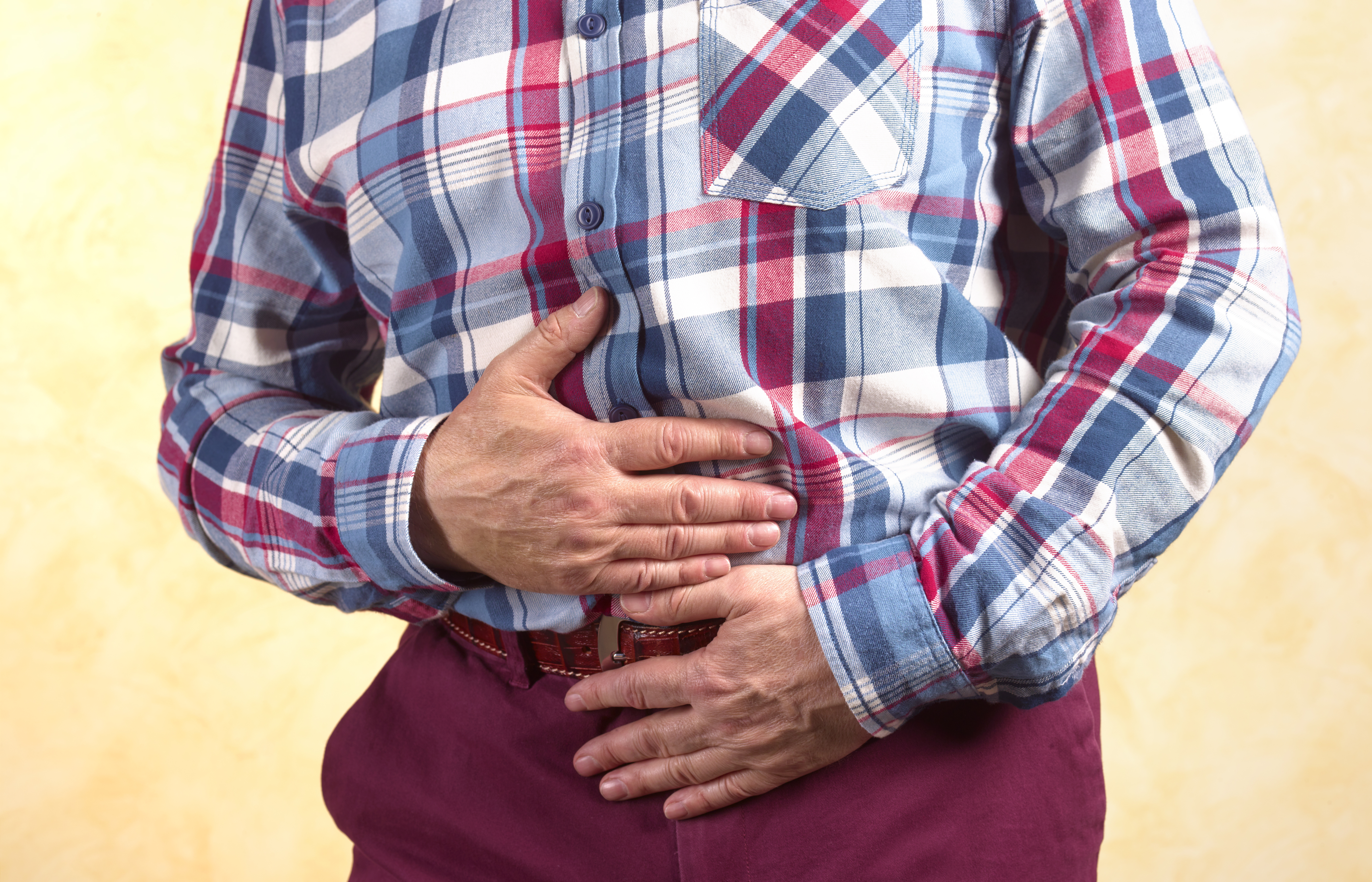 El aceite de oliva ayuda a mejorar el estreñimiento.