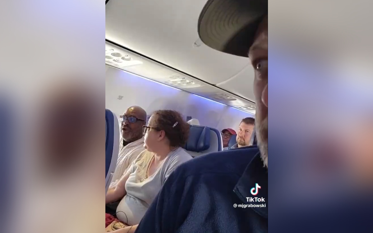 Twitter: @asv141 (API)