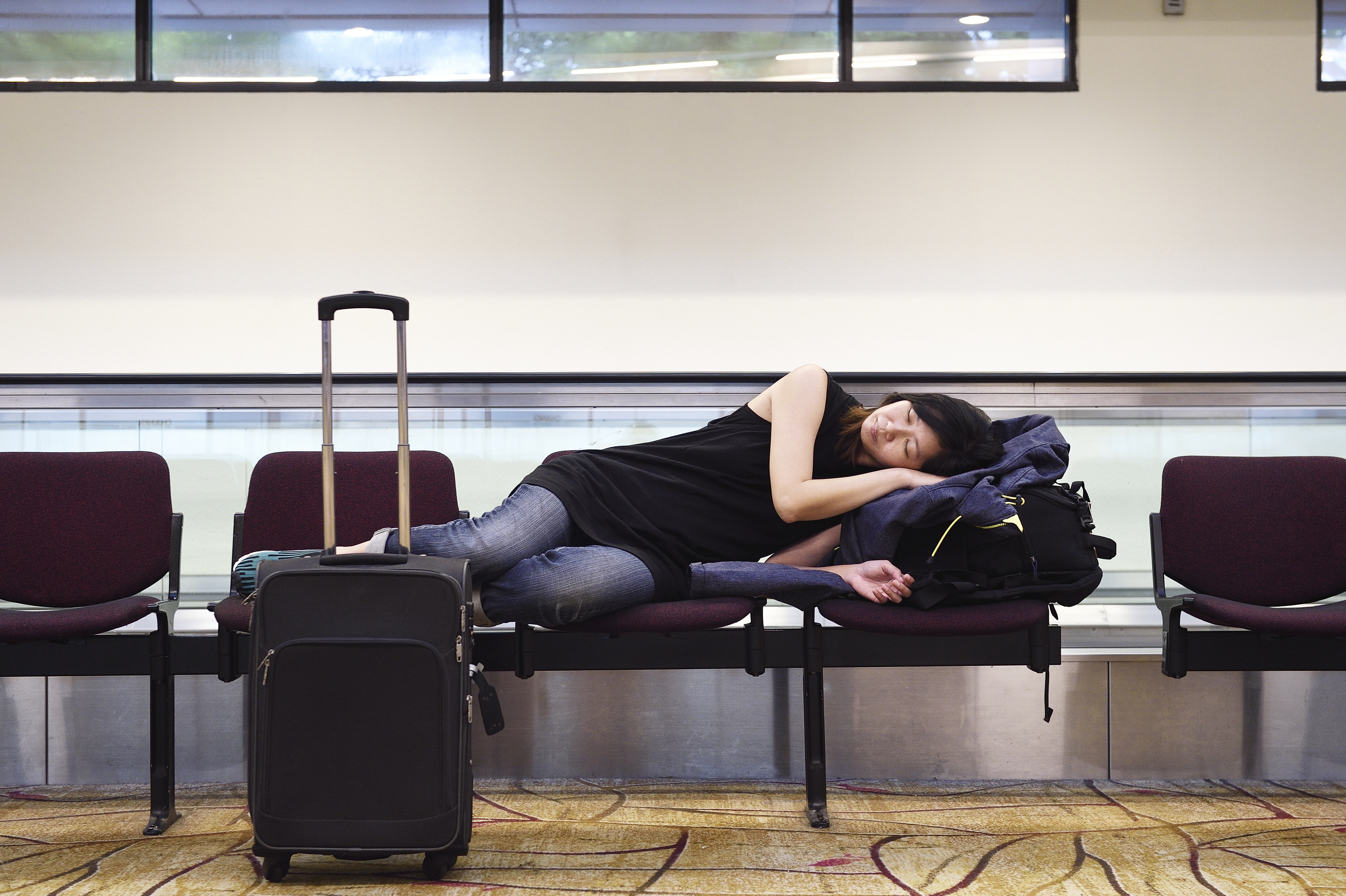 ¿Qué tan seguro es dormir en el aeropuerto?