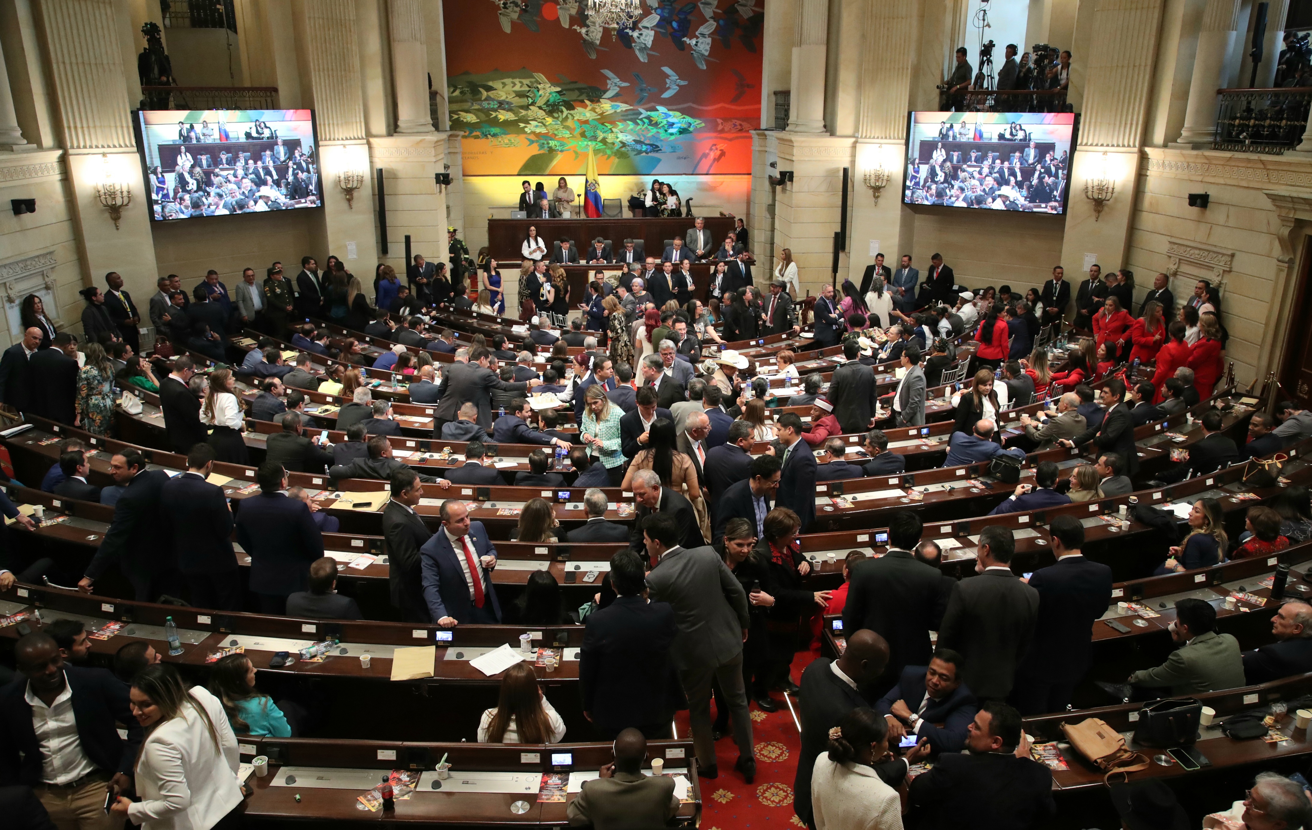 INSTALACIÓN DEL CONGRESO DE LA REPÚBLICA 2024
Presidente Gustavo Petro con la comitiva, camino a la Instalación