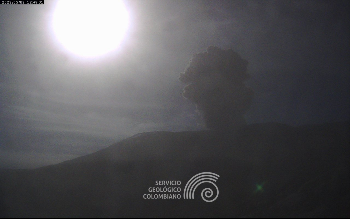 Panorámica del volcán Nevado del Ruiz en la mañana de este 2 de mayo.