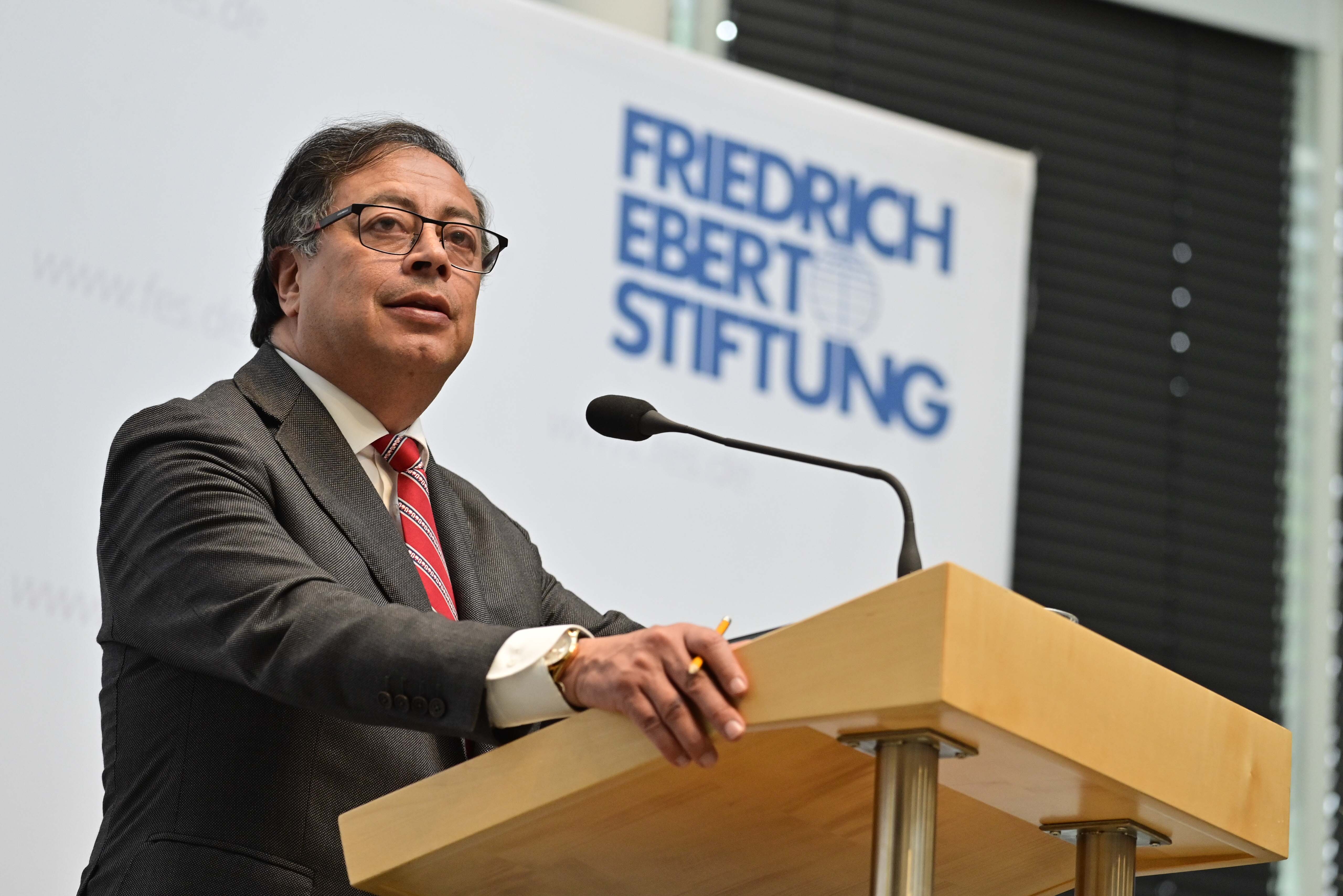 Presidente Gustavo Petro durante la Conferencia Magistral que dictó este jueves en la Fundación Friedrich Ebert Stiftung, en Berlín, Alemania.
Fotografía:  Cristian Garavito – Presidencia