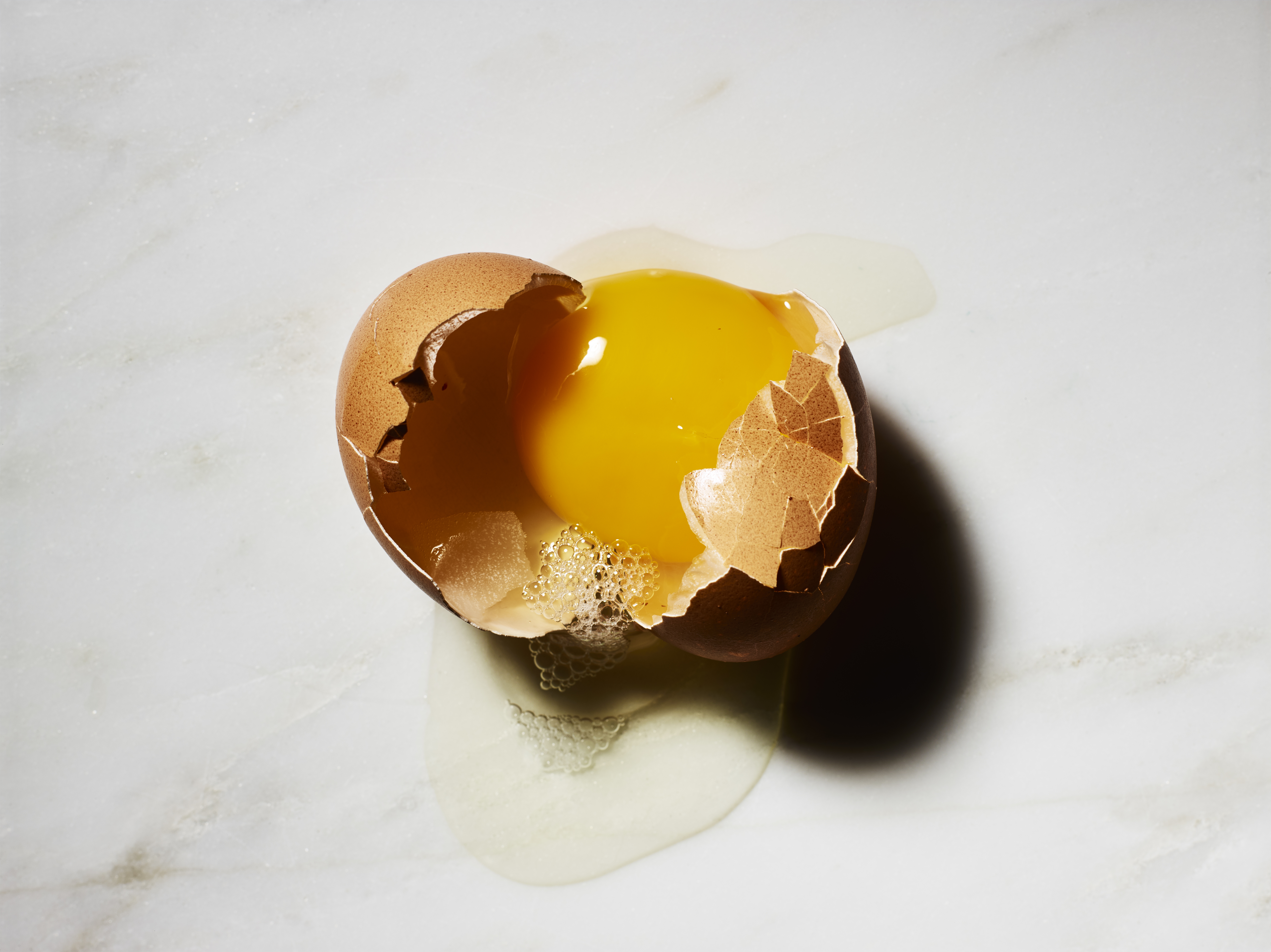 Por qué es mejor no hervir huevos directamente del refrigerador - El Diario  NY
