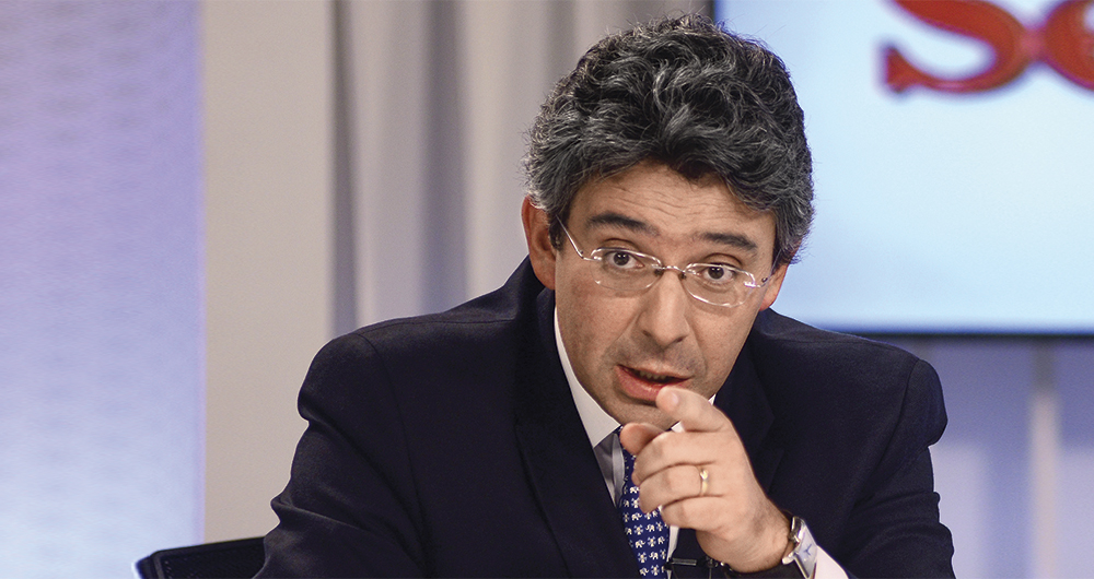  Enrique Gómez Martínez se ha reunido con líderes y académicos para que el Movimiento de Salvación Nacional participe en las elecciones de Congreso y presidenciales. Pero muchos esperan la personería jurídica para confirmar sus aspiraciones.