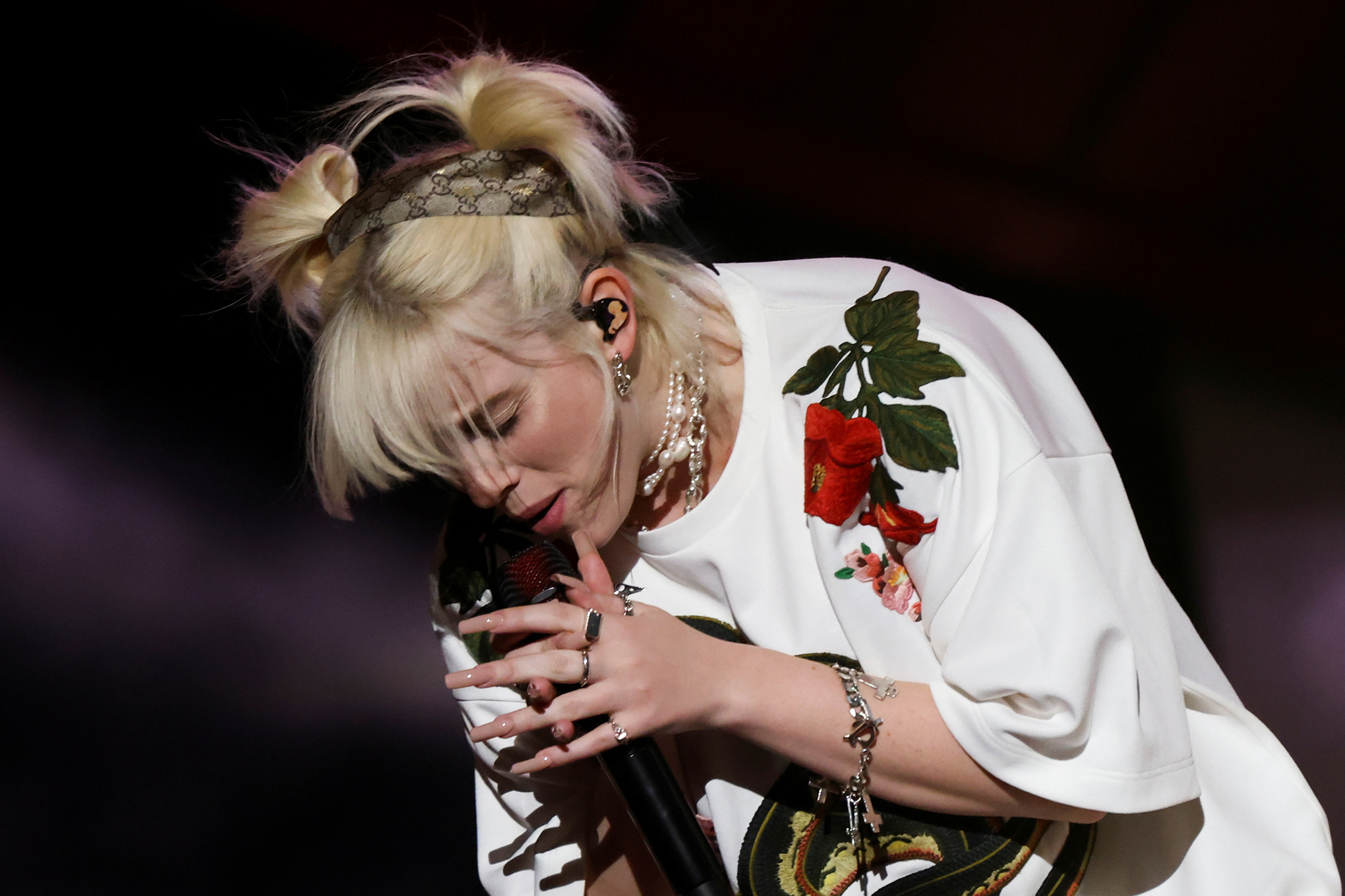 La cantante Billie Eilish se presenta en el escenario del concierto 2021 Global Citizen Live en Central Park en Nueva York, EE. UU., 25 de septiembre de 2021. Foto REUTERS / Caitlin Ochs