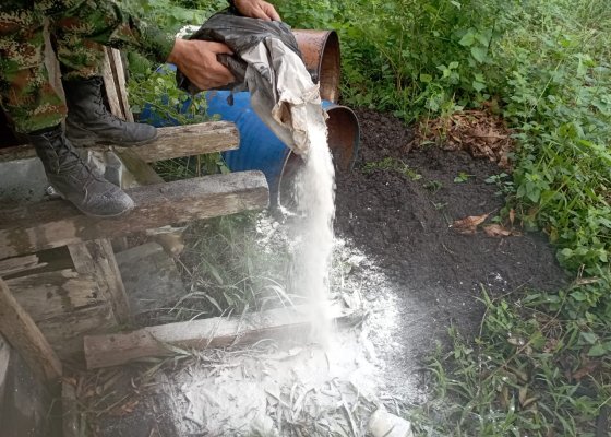 La armada destruyó 24 laboratorios en donde se producía una tonelada de cocaína al mes.