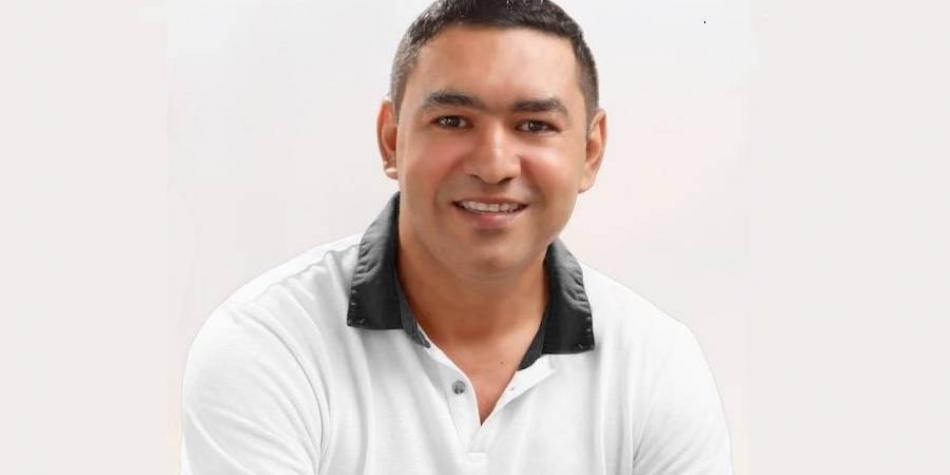 Jorge Tobón Castro, alcalde de Necoclí, le pide al Gobierno Nacional que instale un puesto de Migración Colombia en su municipio, además de que se les dé una atención digna a los migrantes que atraviesan el país en un viaje hasta Estados Unidos.