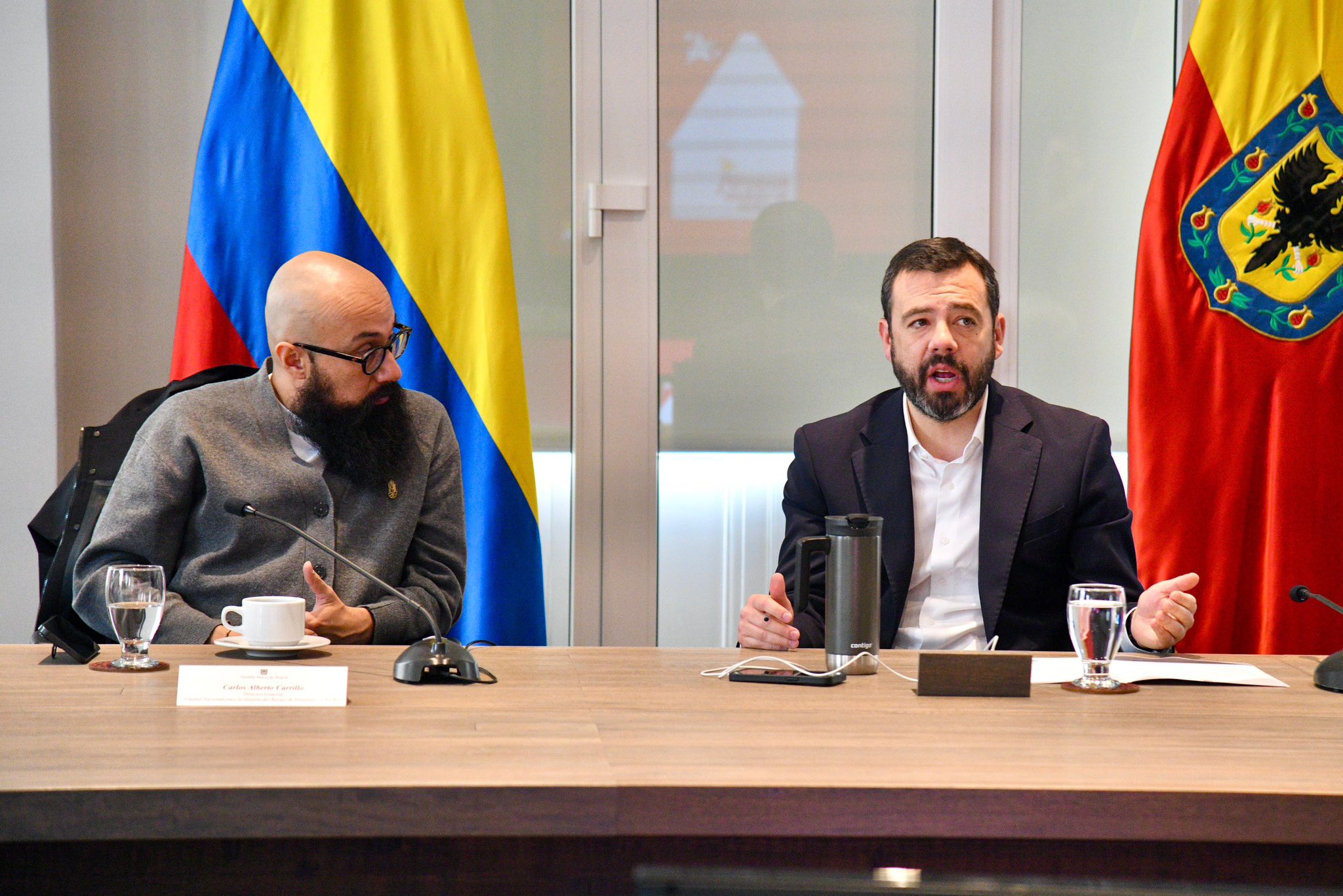 El director de la UNGRD, Carlos Carrillo, se reunió con el alcalde, Carlos Fernando Galán