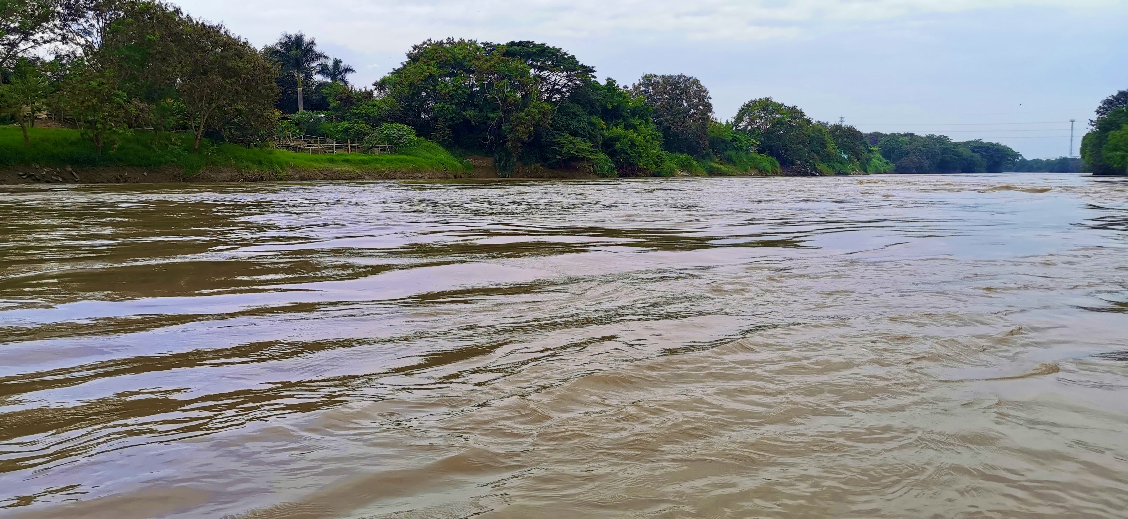 El río Cauca alcanzó un nivel de 10,22 metros en su paso por Cali.