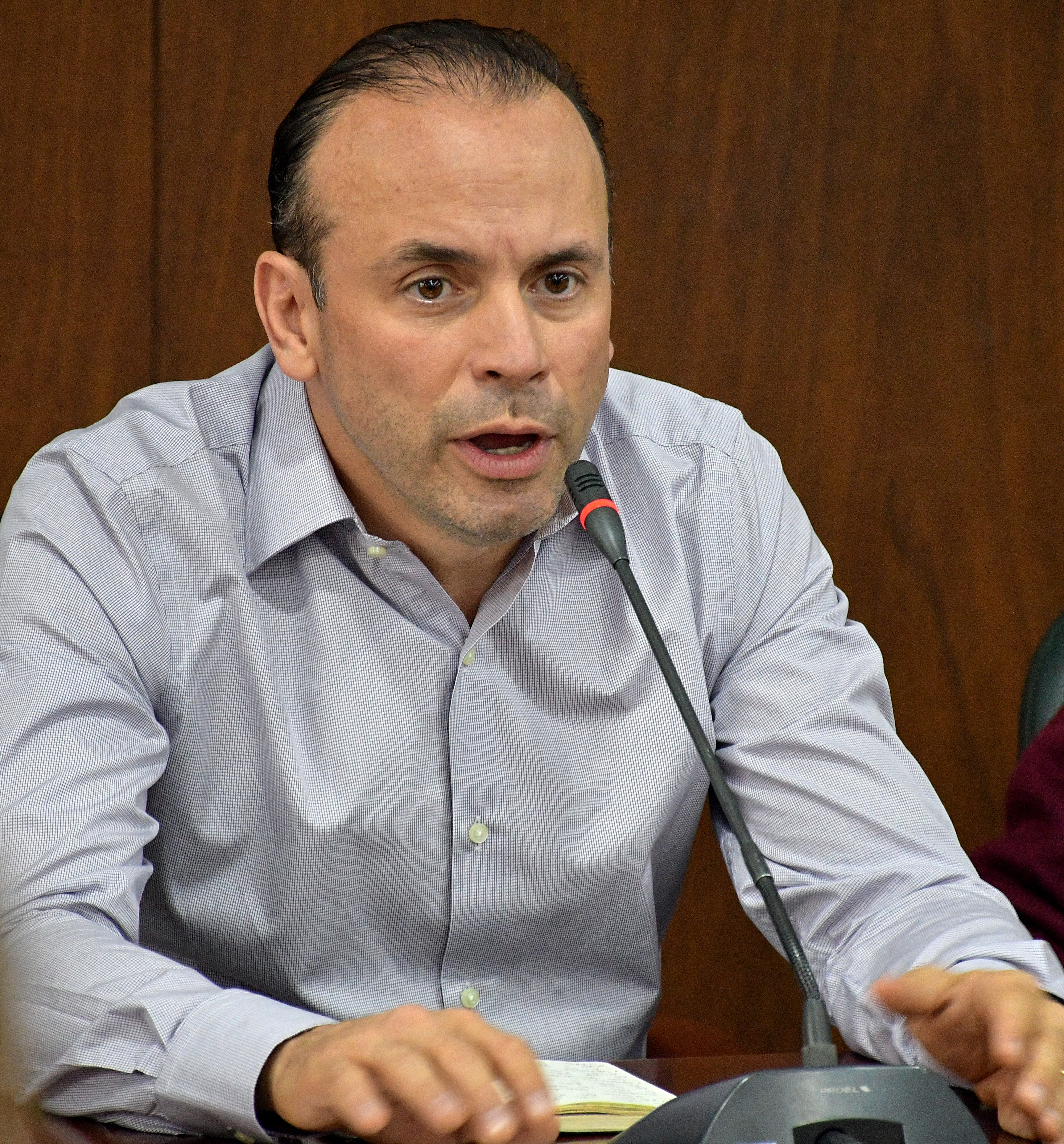 El alcalde Alejandro Eder, se reununio con los medios de comunicacción de la ciudad para presentarles el programa ciudad pacifica y tambien como van adelantados los temas sobre la COP 16 que se llevara a cabo en octubre en la ciudad. Fotos Raúl Palacios / El Pais / 23 de Abril del 2023 Cali.