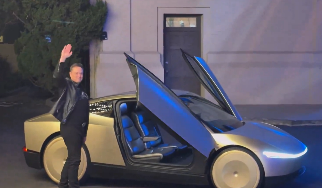 La espera ha terminado, ya que Elon Musk mostró al mundo el 'RoboTaxi' de Tesla, un avance que redefine la idea de transporte en las ciudades.