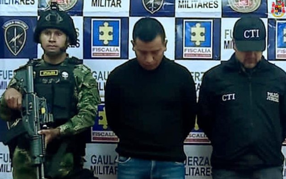 Envían a la cárcel dos policías que habrían cobrado dinero para recuperar un vehículo robado