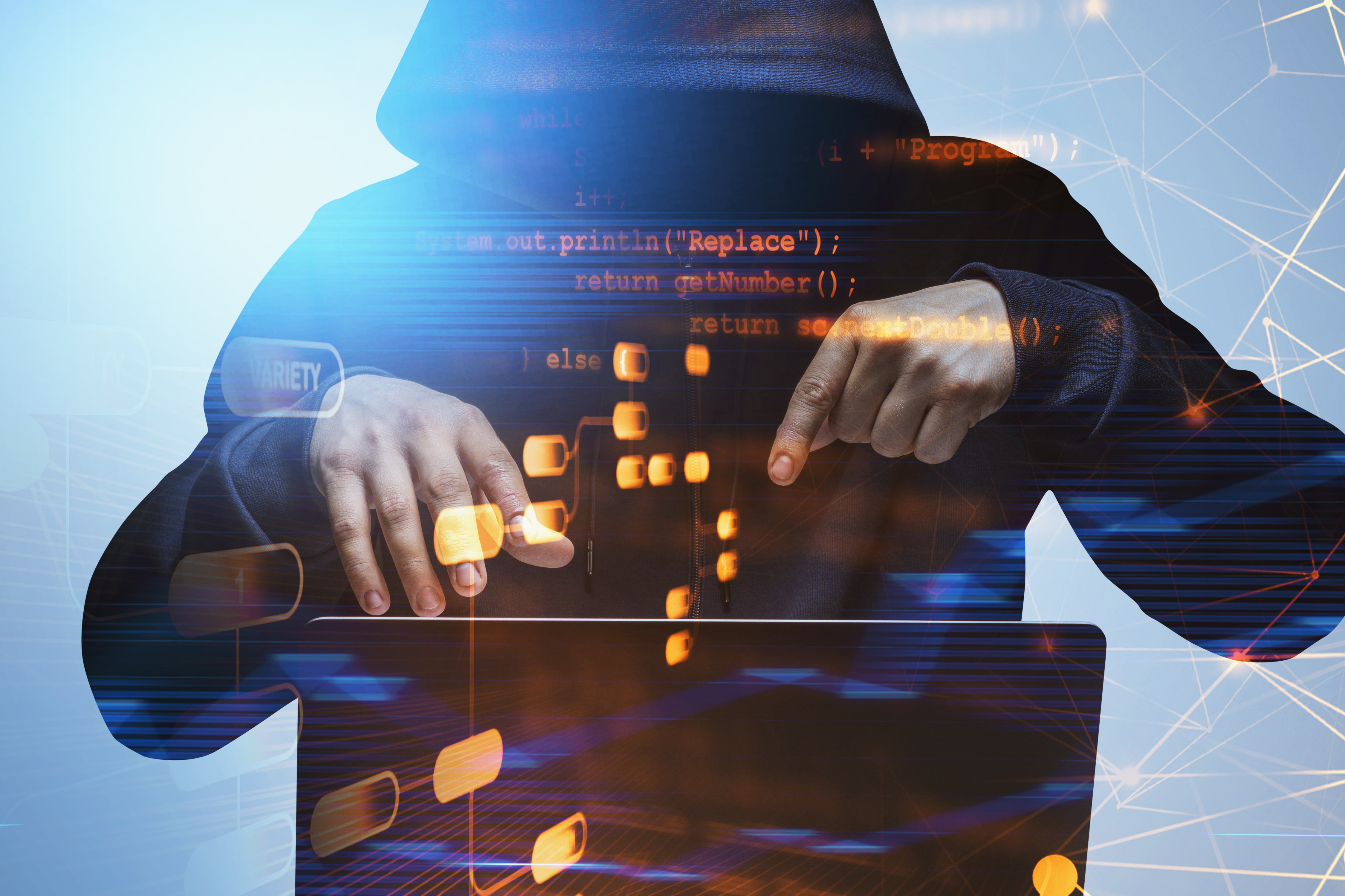 Vista frontal del hacker en la interfaz de codificación de hologramas web, piezas brillantes de actividad de programación, información. Internet, innovación y ciberataque, doble exposición