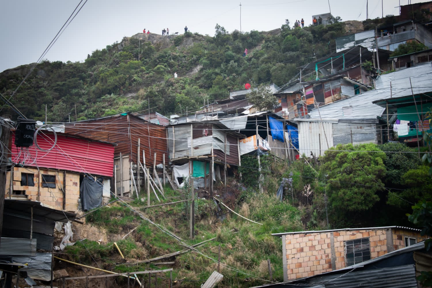 Ocho estructuras que estaban listas para ser habitadas fueron desmontadas por el Comando Ambiental del Distrito