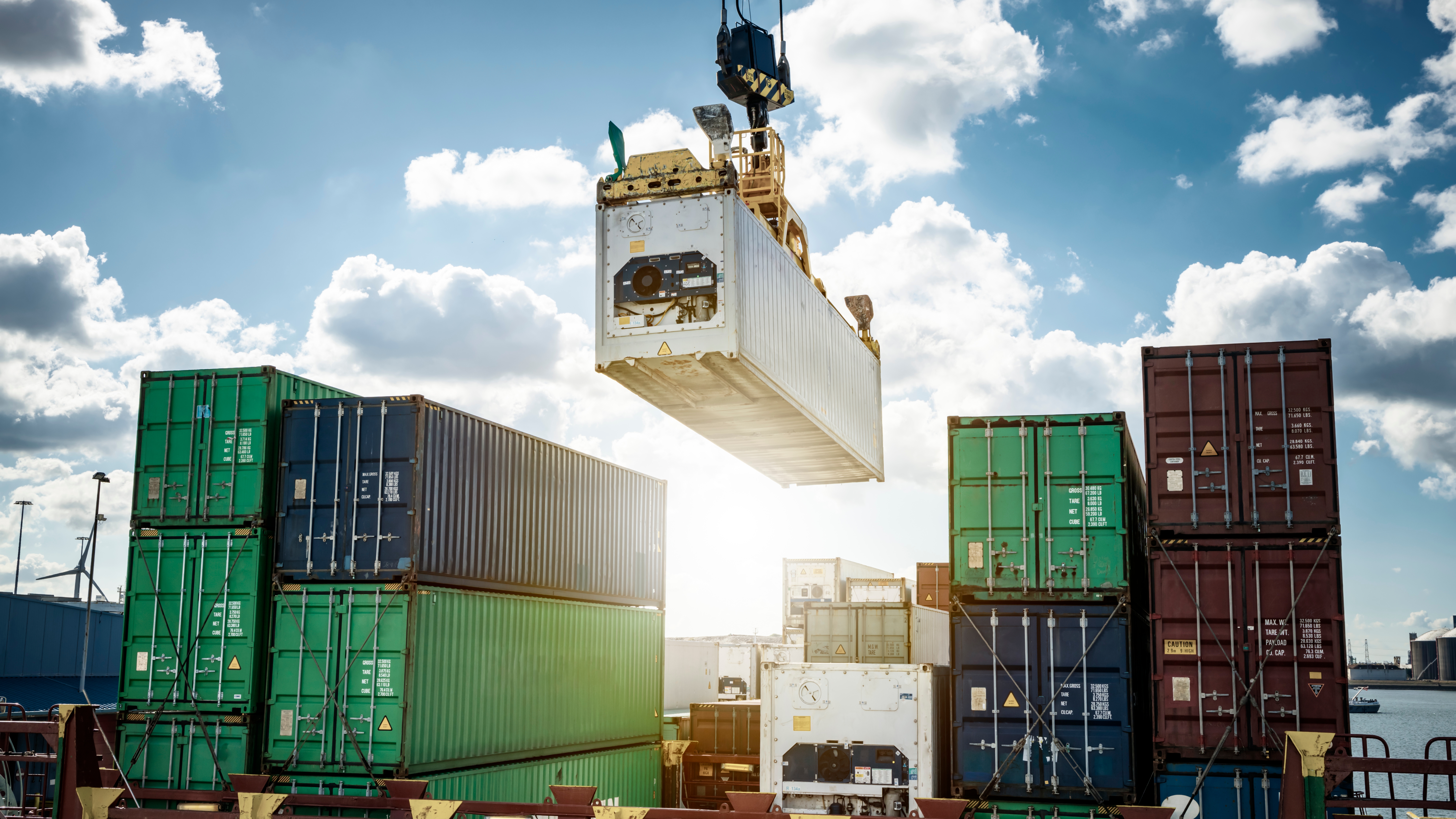 Algunos productos importados, tendrán que fabricarse en el país para la temporada navideña, según Analdex