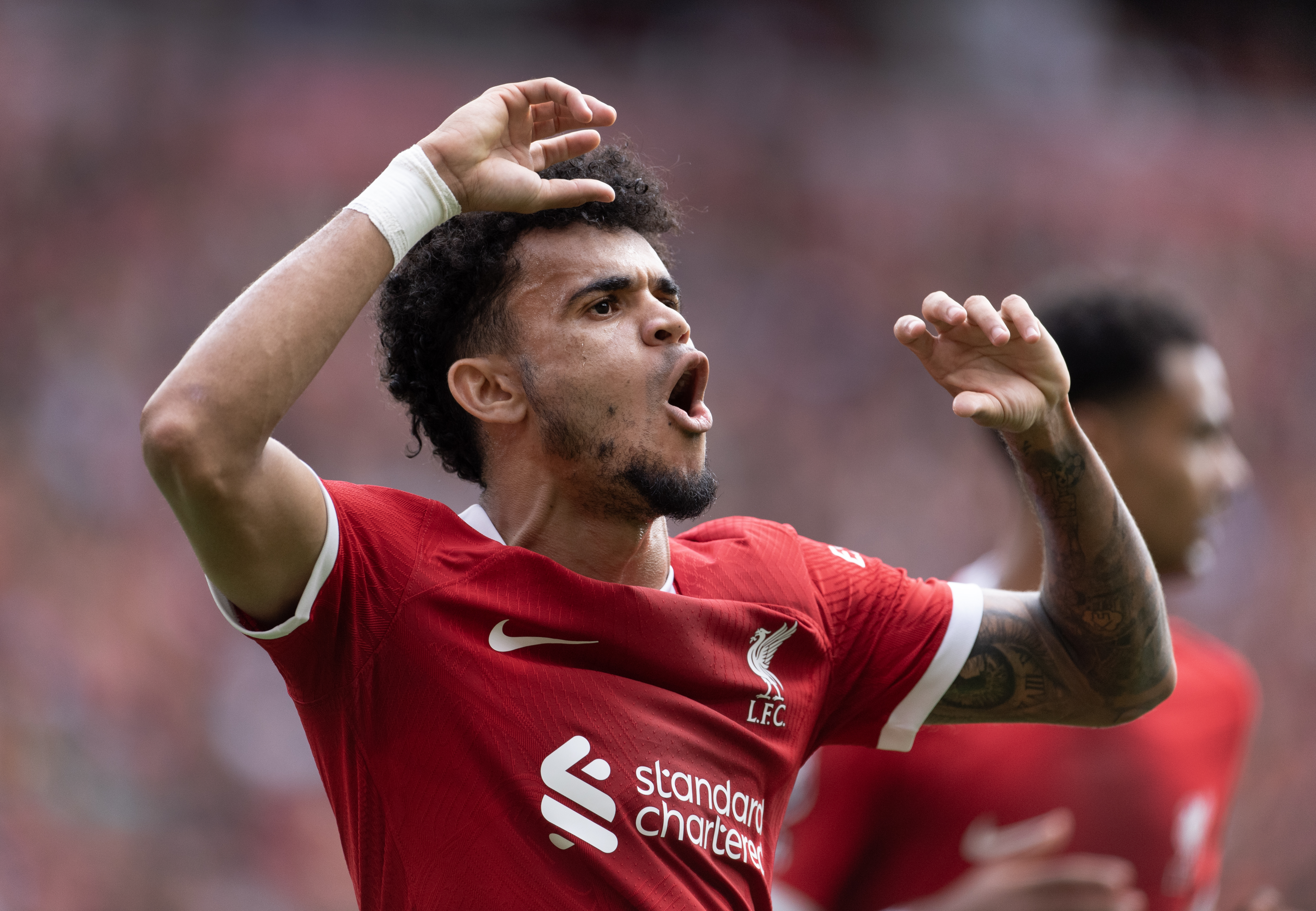 Luis Díaz celebrando un gol con el Liverpool