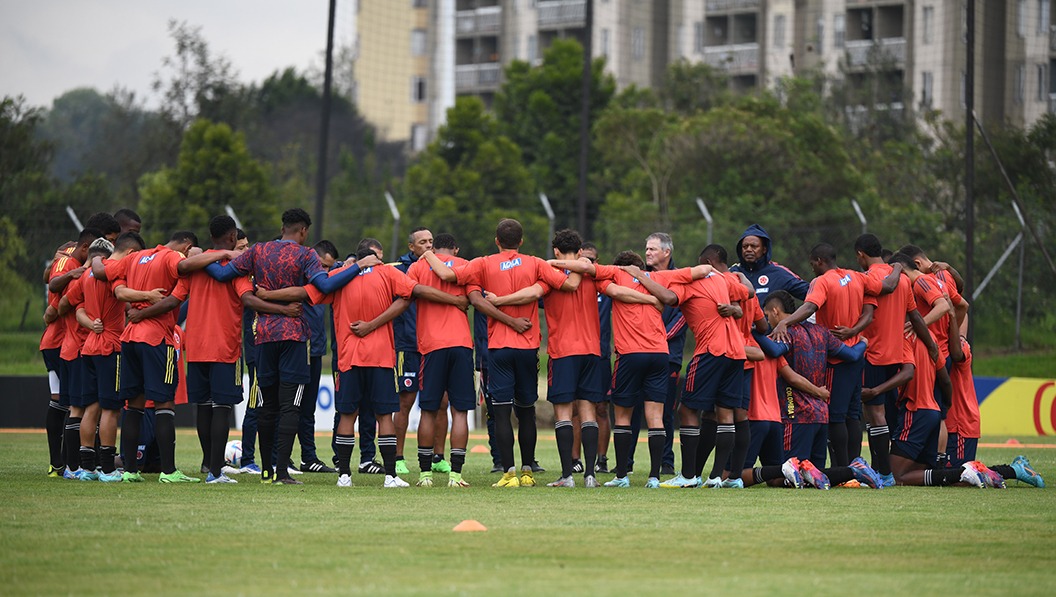 Selección sub-20 de fútbol de Colombia. El equipo dirigido por Héctor Cárdenas se encuentra concentrado en Cali, ciudad que recibirá la primera fase del torneo masculino Sub-20. El seleccionado nacional estará entrenando hasta el próximo viernes 23 de diciembre.