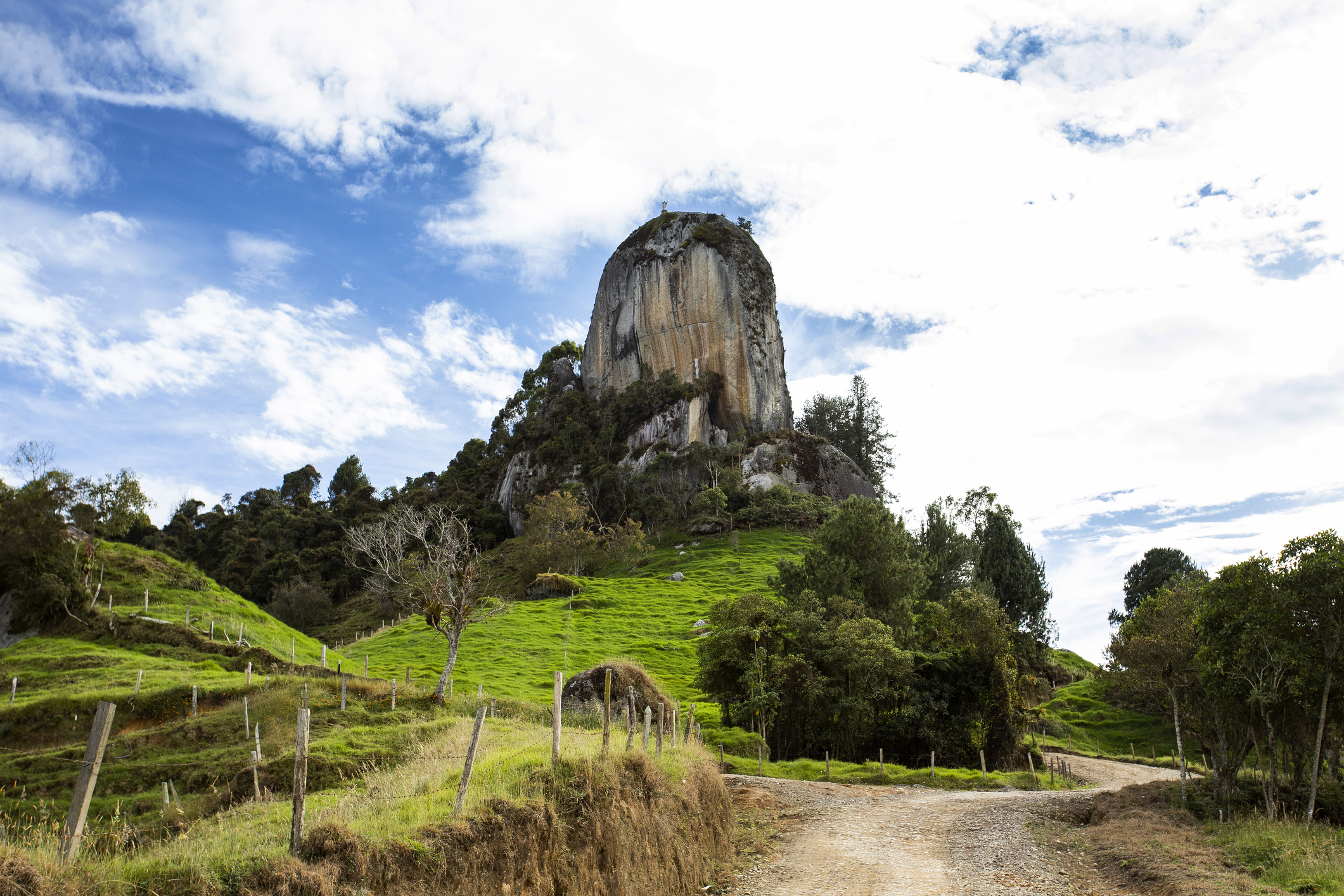 Monolito "piedra del Peñol", en el municipio de Entrerríos, Antioquia.