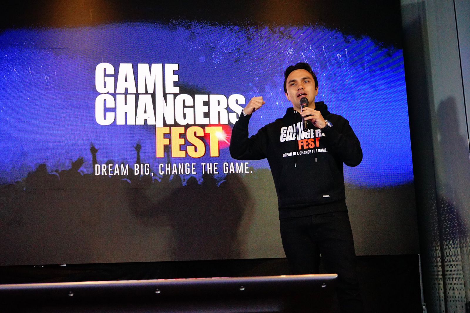 Esta versión es la primera que se hace 100% presencial y tendrá como temas principales la cultura y mentalidad del emprendimiento moderno, las tendencias del marketing y las ventas, los negocios digitales.