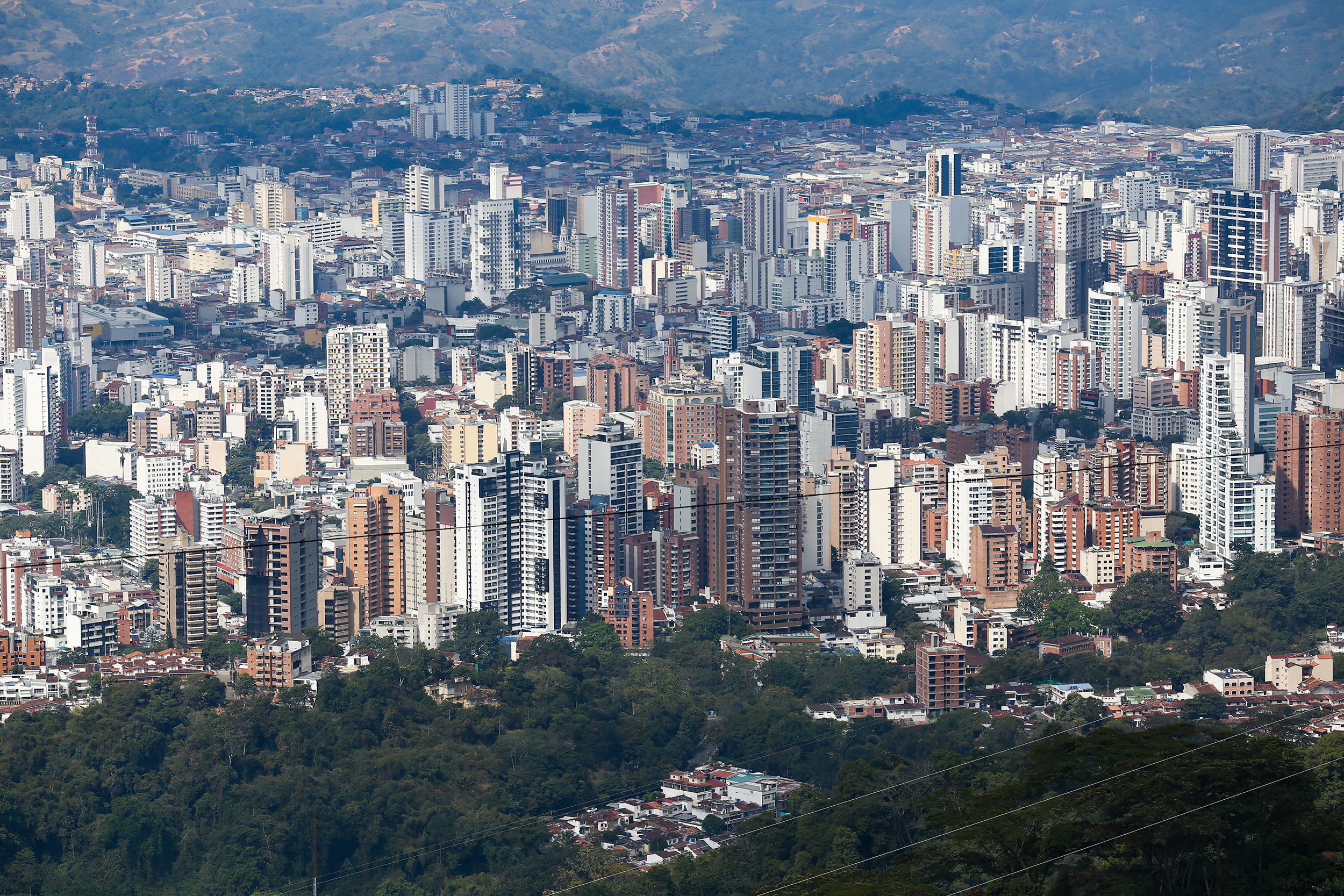 Que le pague pieza”: alcalde de Bucaramanga se pronunció ante video de una  pareja teniendo relaciones sexuales en vía pública