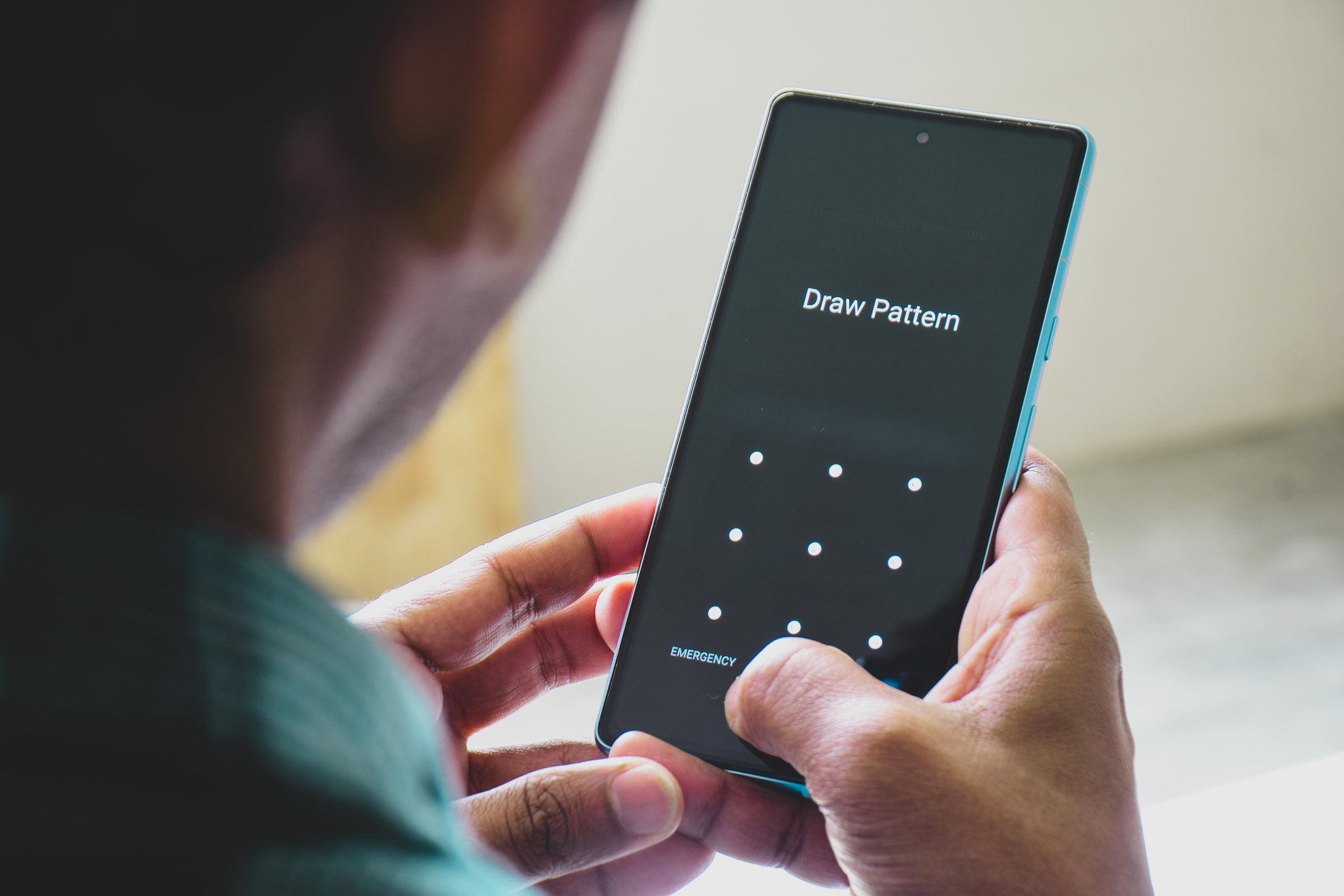 Algunos trazos simples permiten que terceros accedan fácilmente al dispositivo.