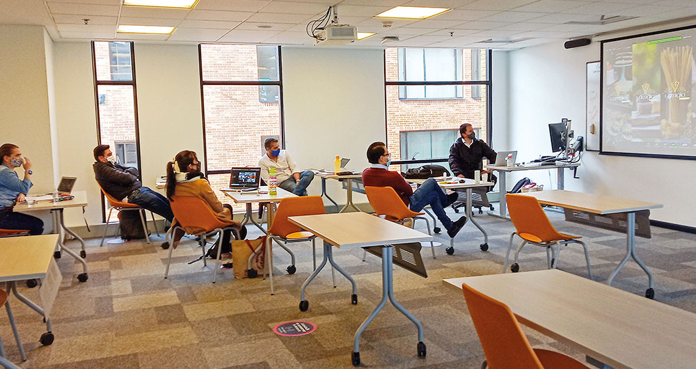  Las universidades en Bogotá tienen permitido un aforo máximo del 25 por ciento. Por eso manejan la alternancia.