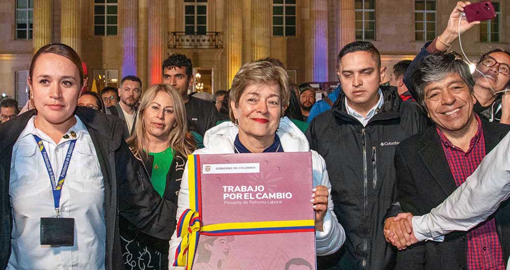 El proyecto de la reforma laboral fue radicado en el Congreso en un acto público en la Casa de Nariño. La iniciativa reivindica la actividad sindical.