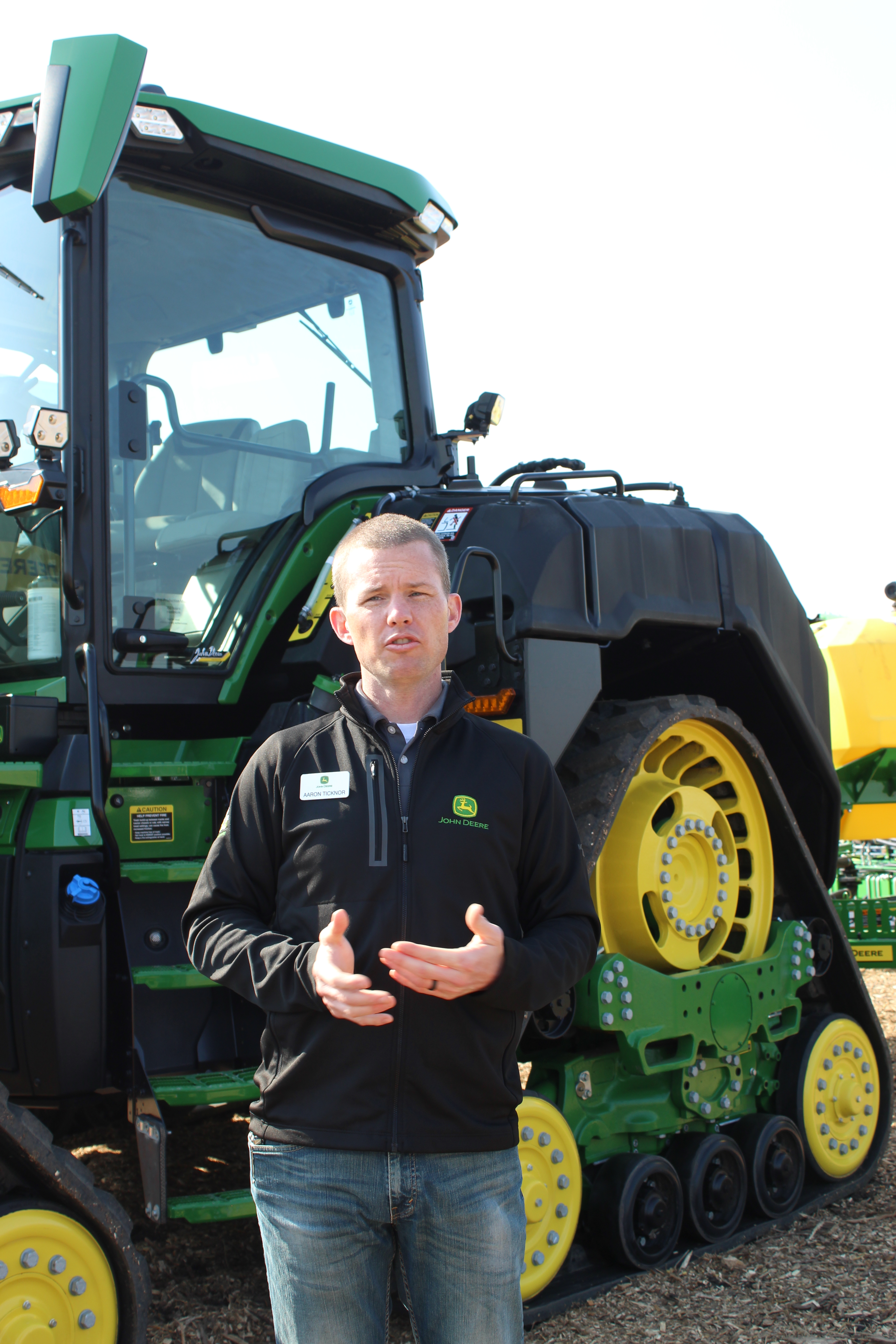 John Deere updates big tractors for 2022 – AgriNews