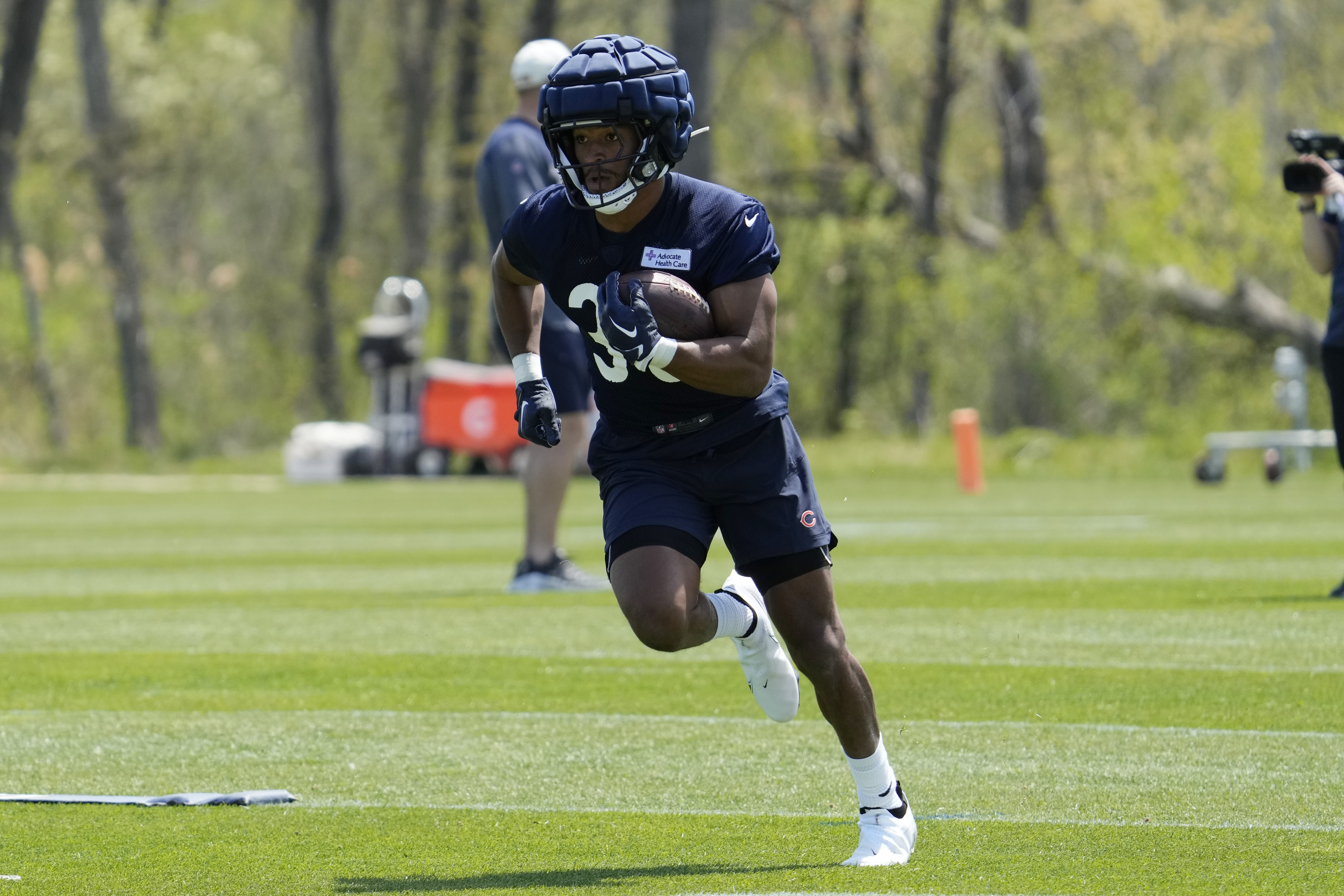 Chicago Bears rookie RB Roschon Johnson 'can almost be a linebacker' on  special teams – Shaw Local