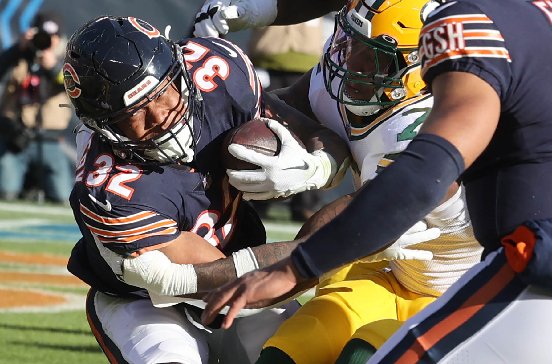 Packers and Bears renew rivalry