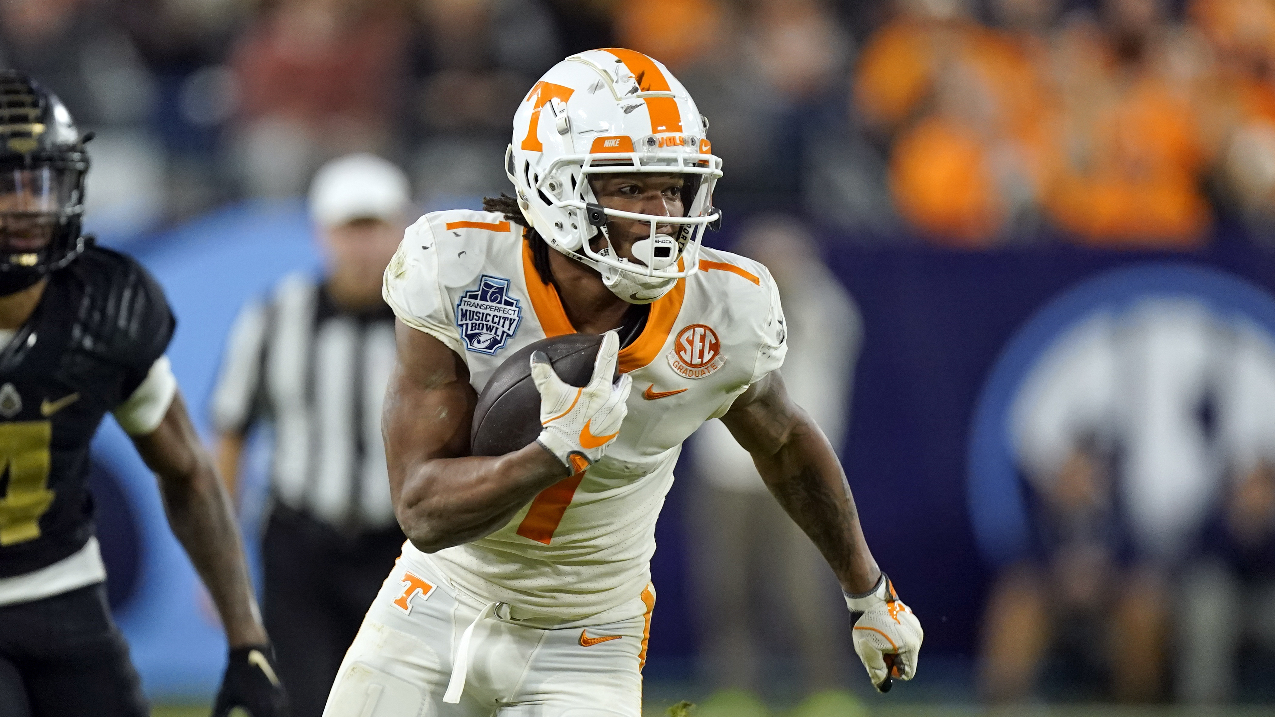 Vols Velus Jr. selected in third round of NFL Draft